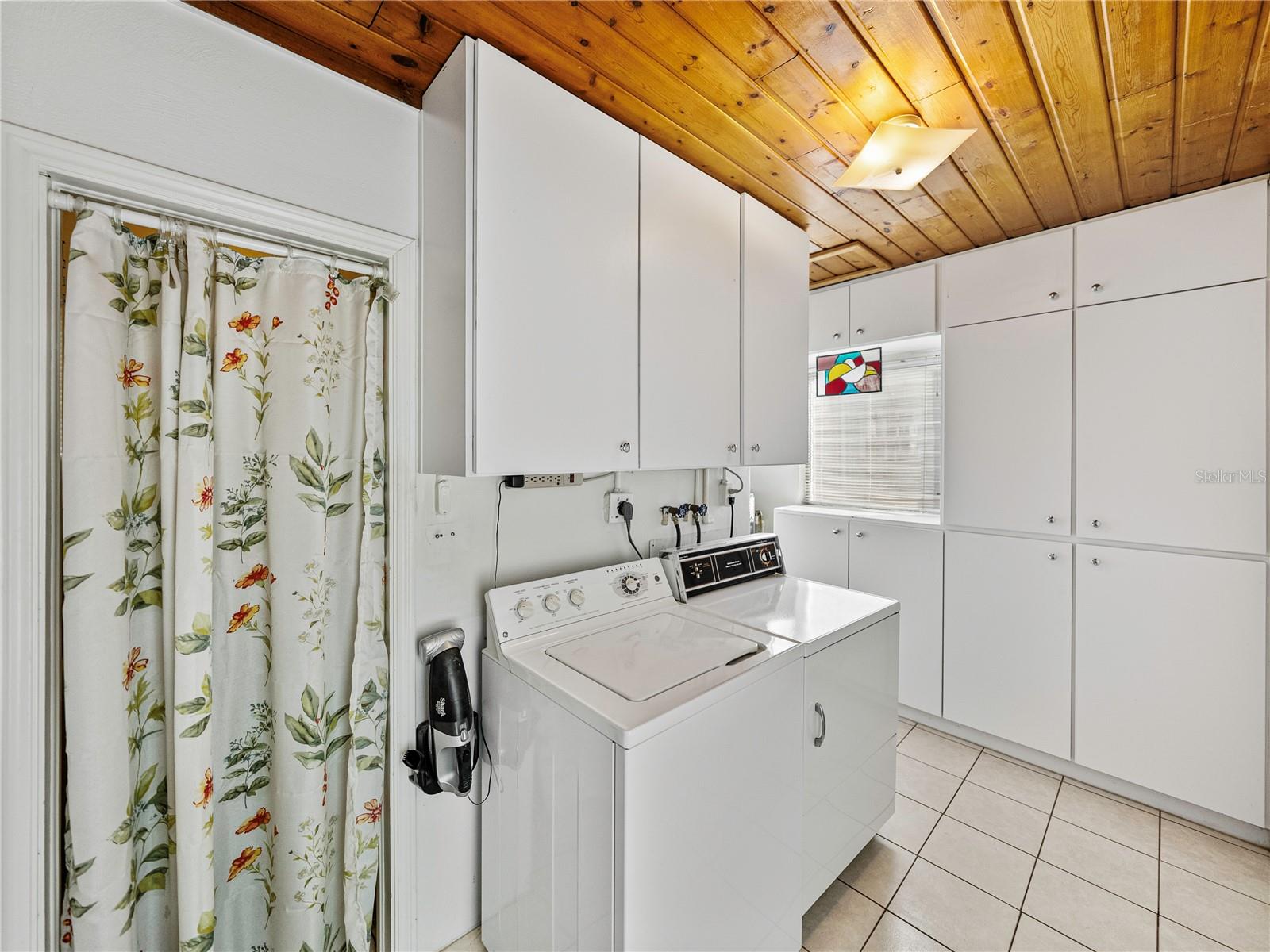 422 21ST ST SW, WINTER HAVEN, FL, 33880