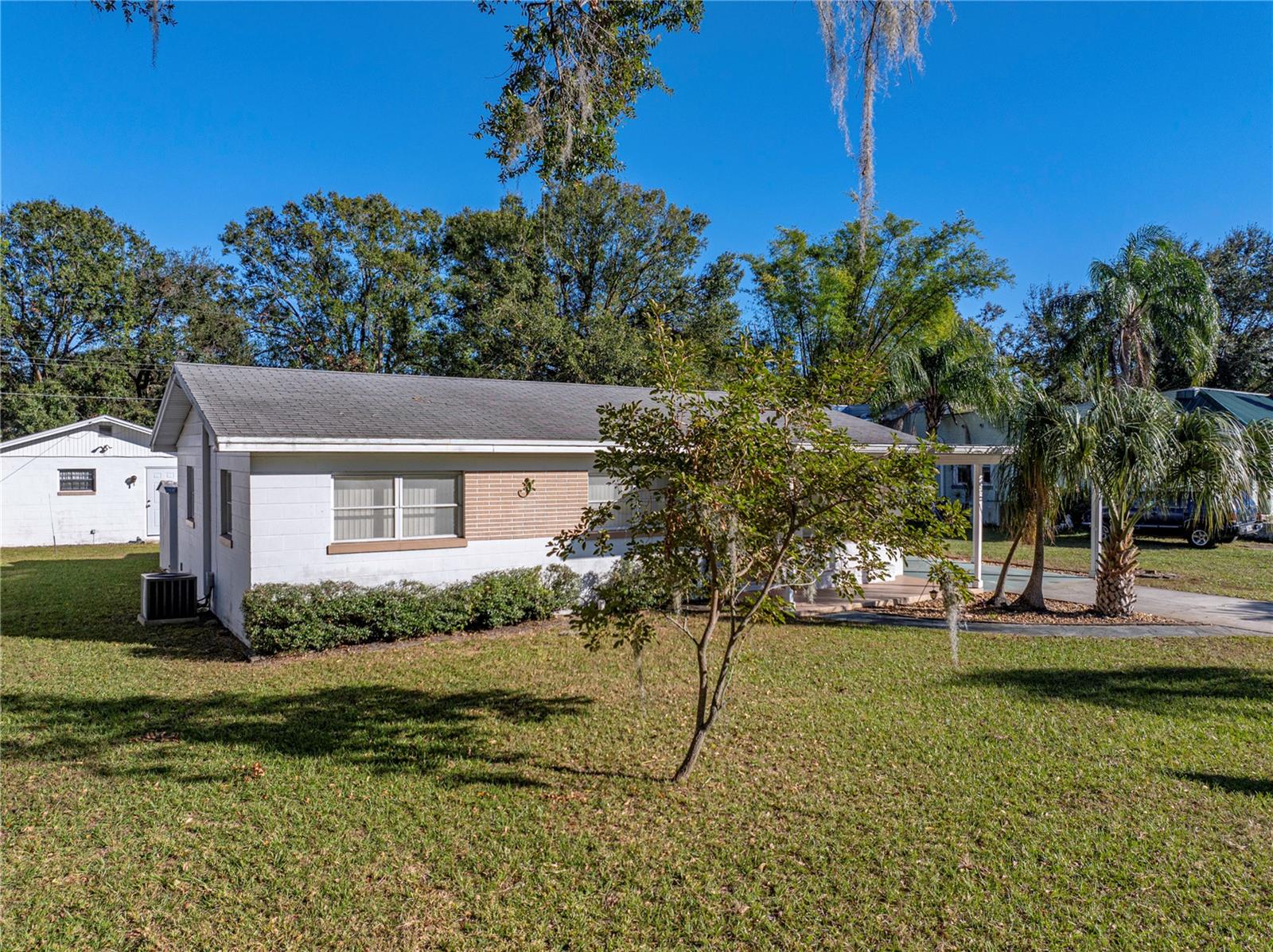 422 21ST ST SW, WINTER HAVEN, FL, 33880
