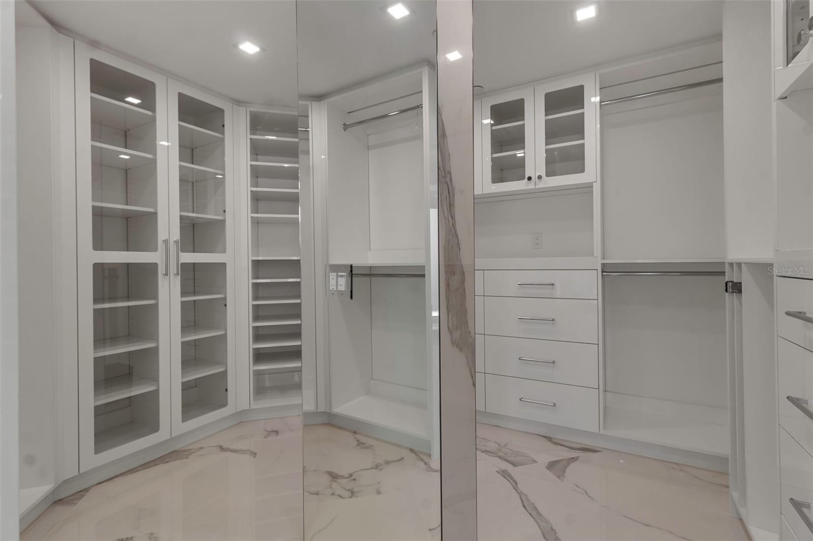 415 L AMBIANCE DR #A801, LONGBOAT KEY, FL, 34228