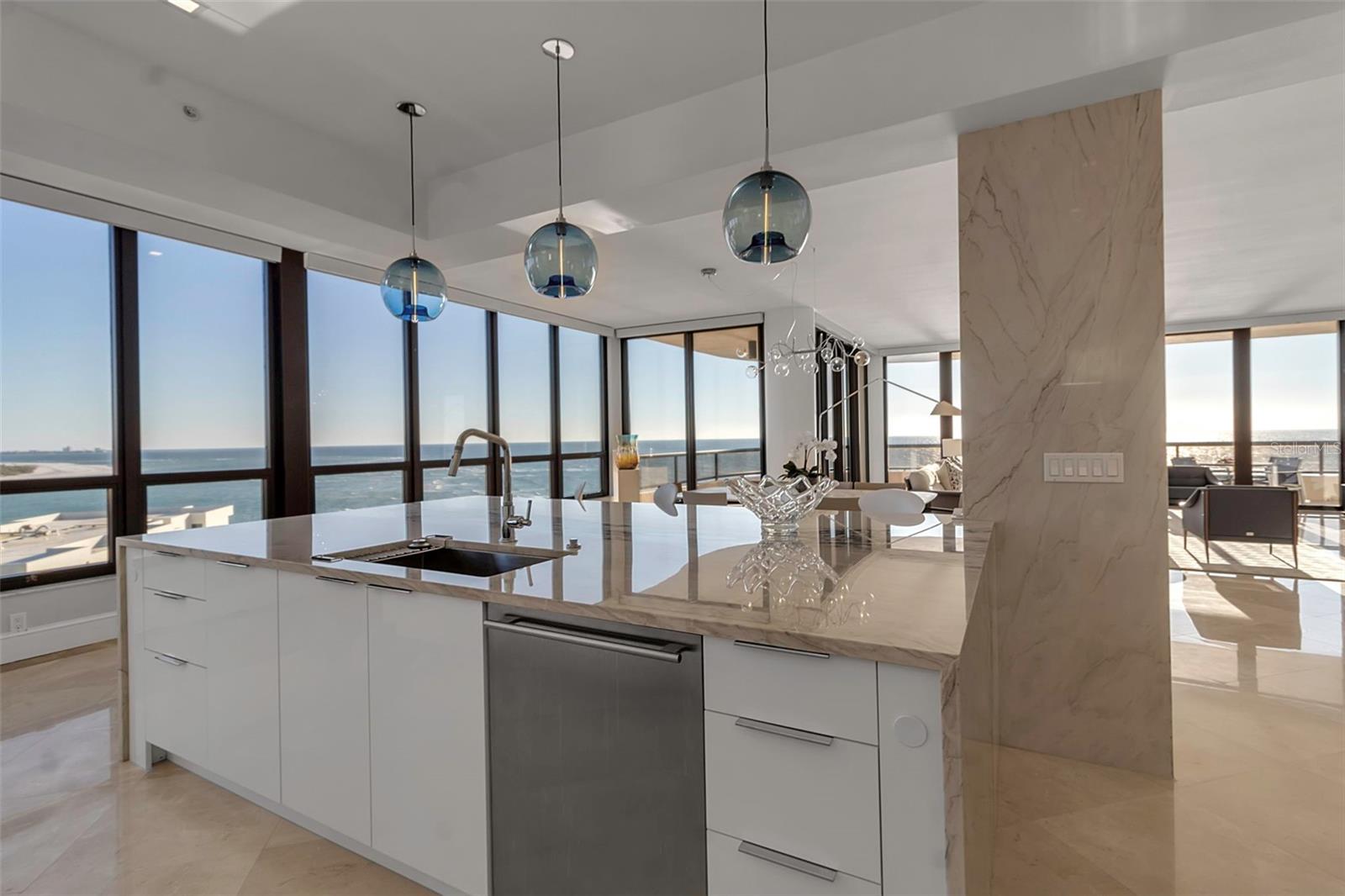 415 L AMBIANCE DR #A801, LONGBOAT KEY, FL, 34228