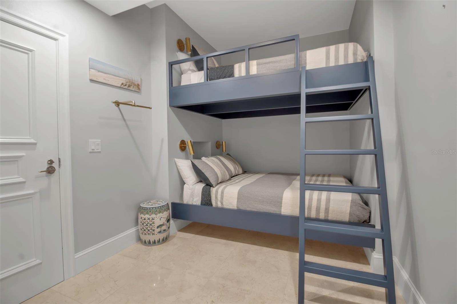 415 L AMBIANCE DR #A801, LONGBOAT KEY, FL, 34228
