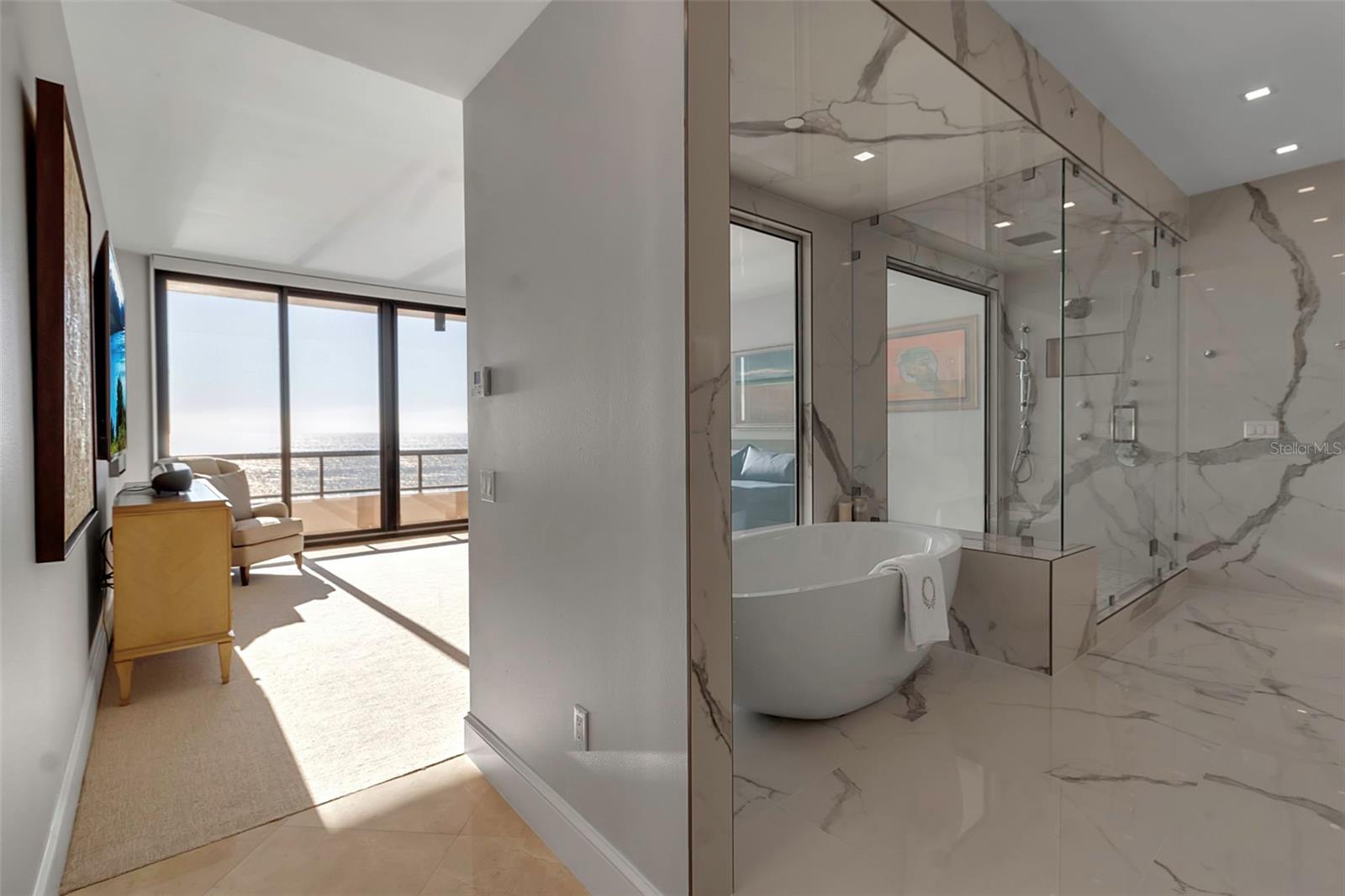 415 L AMBIANCE DR #A801, LONGBOAT KEY, FL, 34228