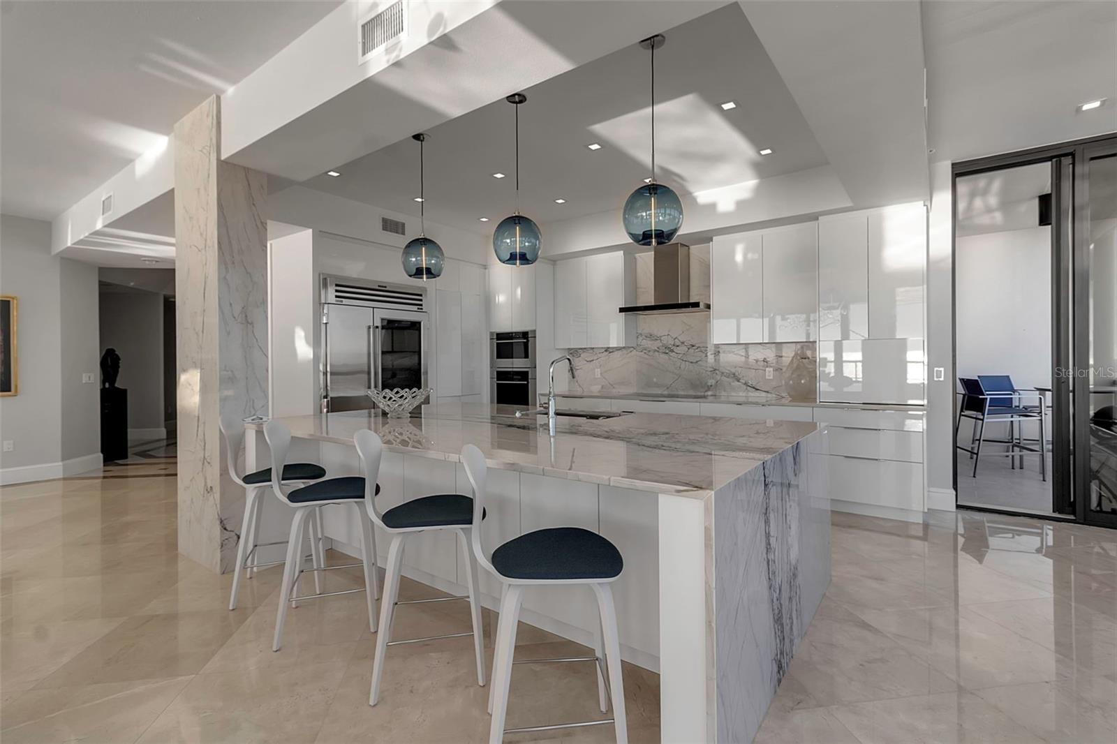 415 L AMBIANCE DR #A801, LONGBOAT KEY, FL, 34228