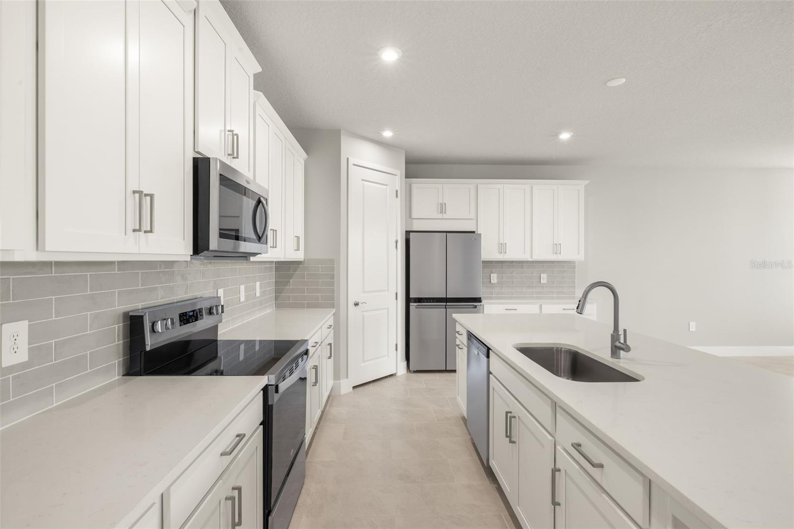 17901 SOLSTICE AVE, VENICE, FL, 34293