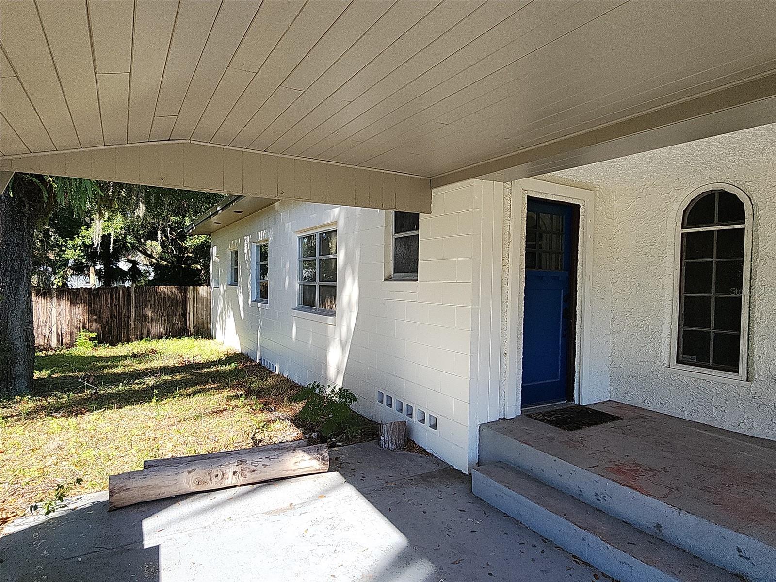 330 N FRANKFORT AVE, DELAND, FL, 32724