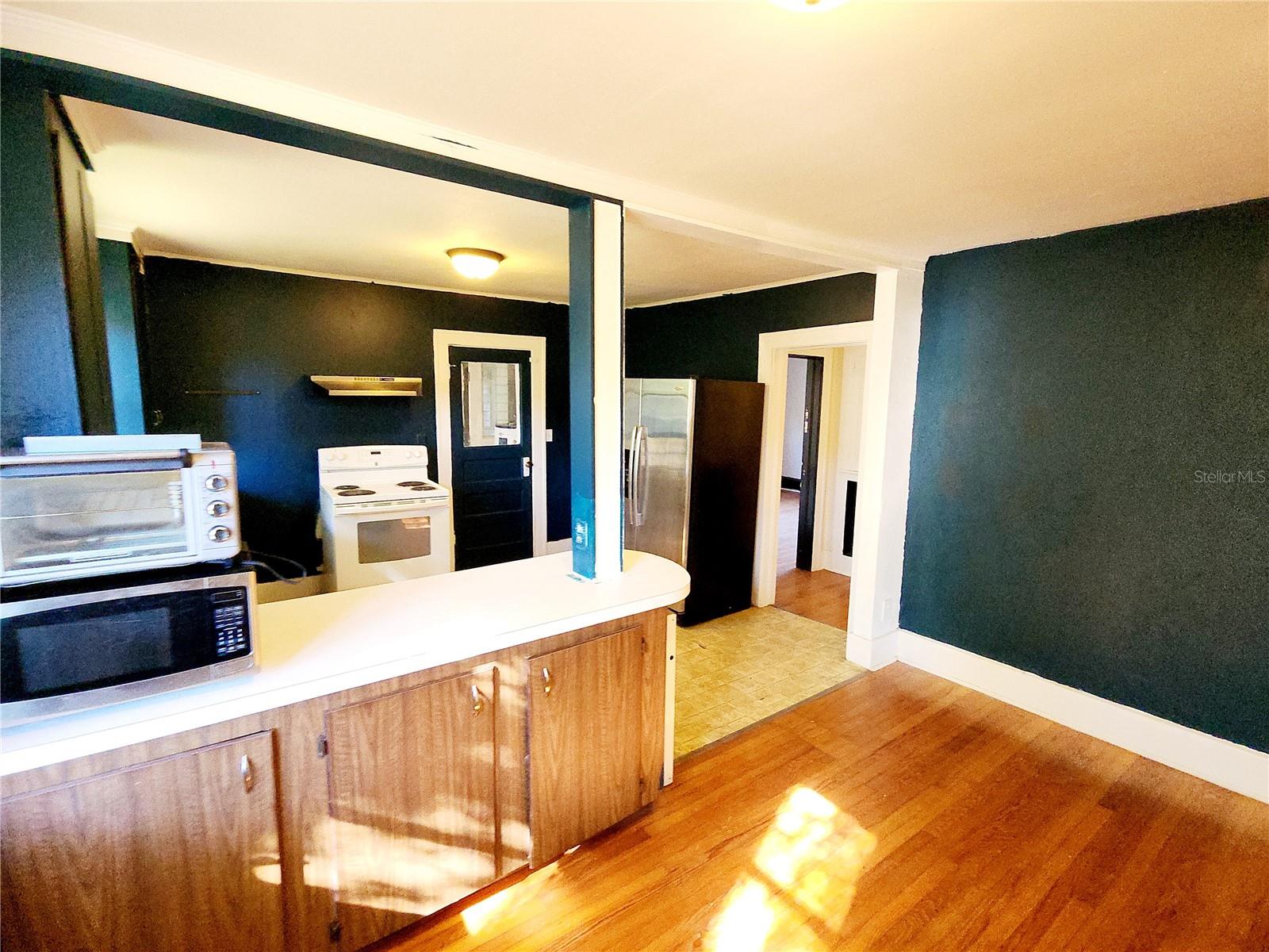 330 N FRANKFORT AVE, DELAND, FL, 32724