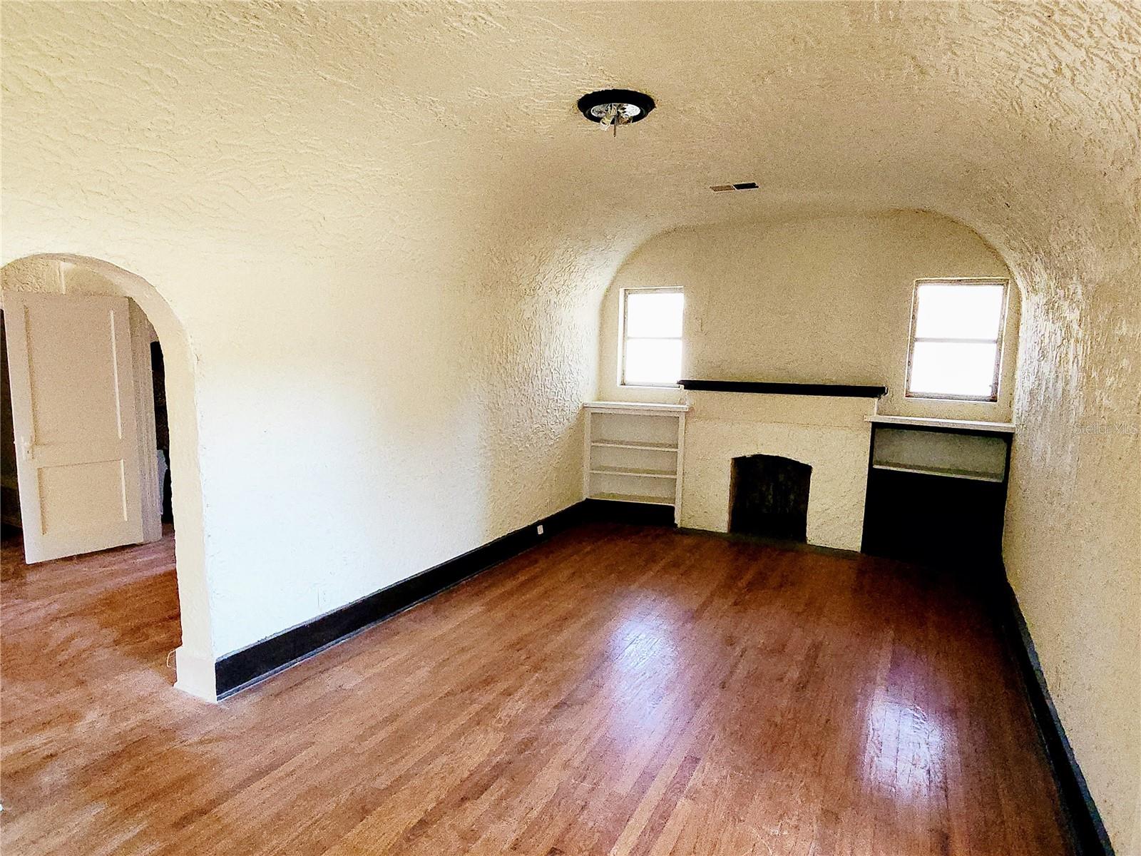 330 N FRANKFORT AVE, DELAND, FL, 32724