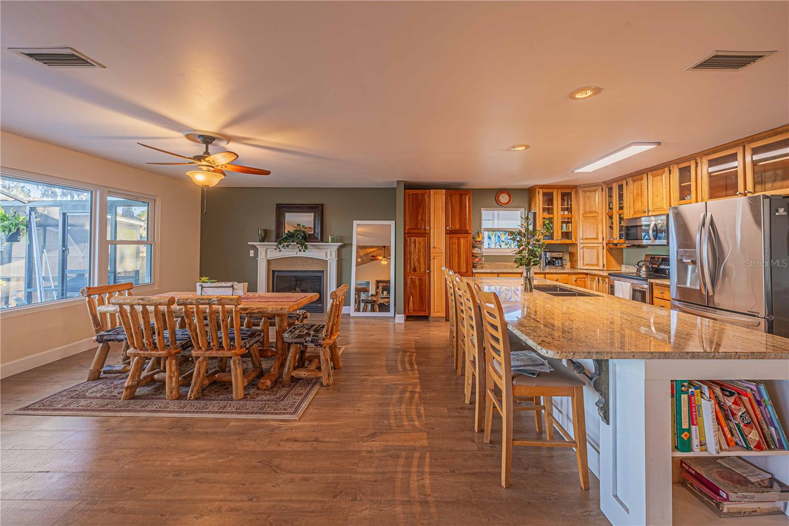 160 LITTLE ORANGE LAKE DR, HAWTHORNE, FL, 32640