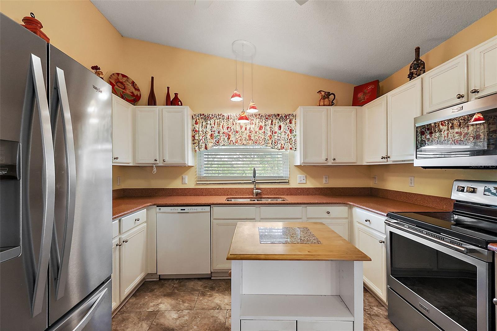 5301 TANGELO ST, LEESBURG, FL, 34748