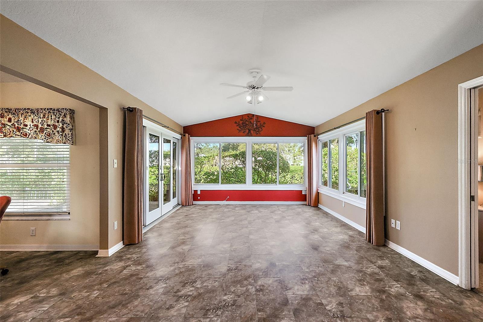 5301 TANGELO ST, LEESBURG, FL, 34748