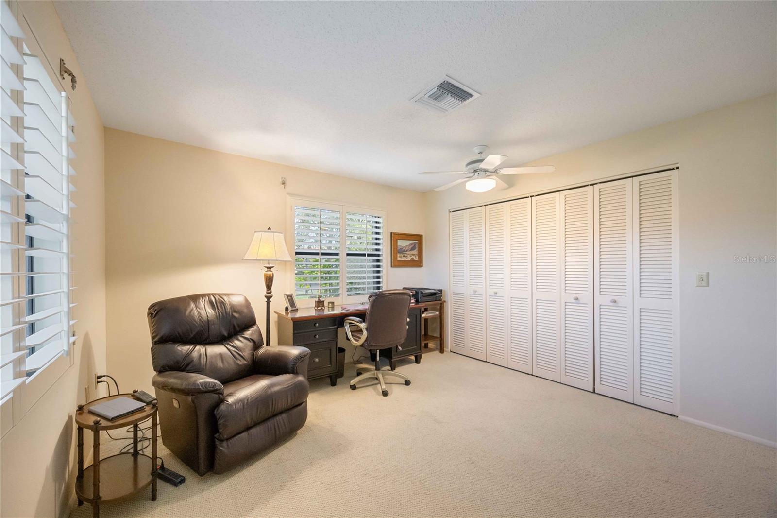 5575 GOLF POINTE DR, SARASOTA, FL, 34243