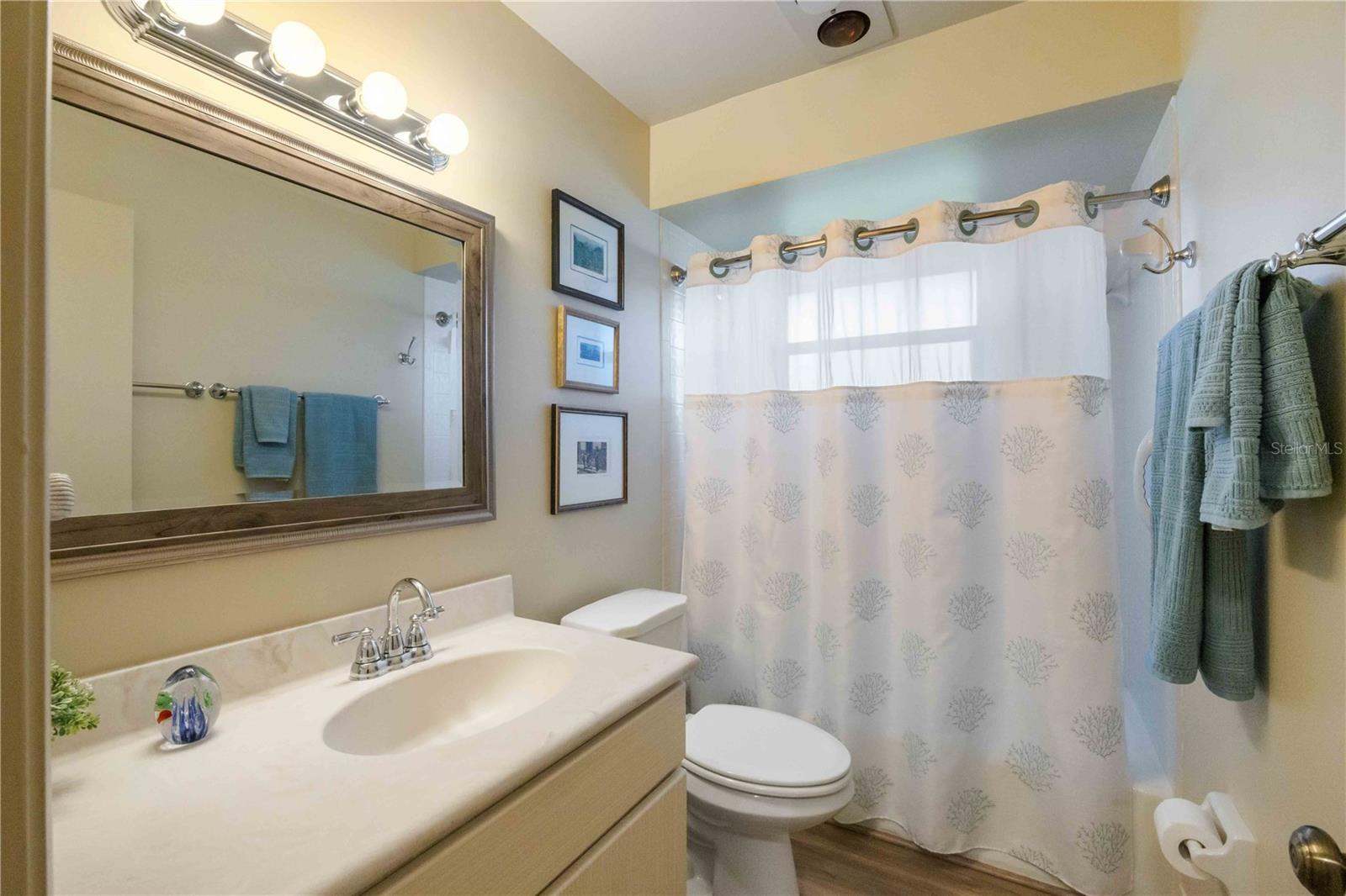 5575 GOLF POINTE DR, SARASOTA, FL, 34243