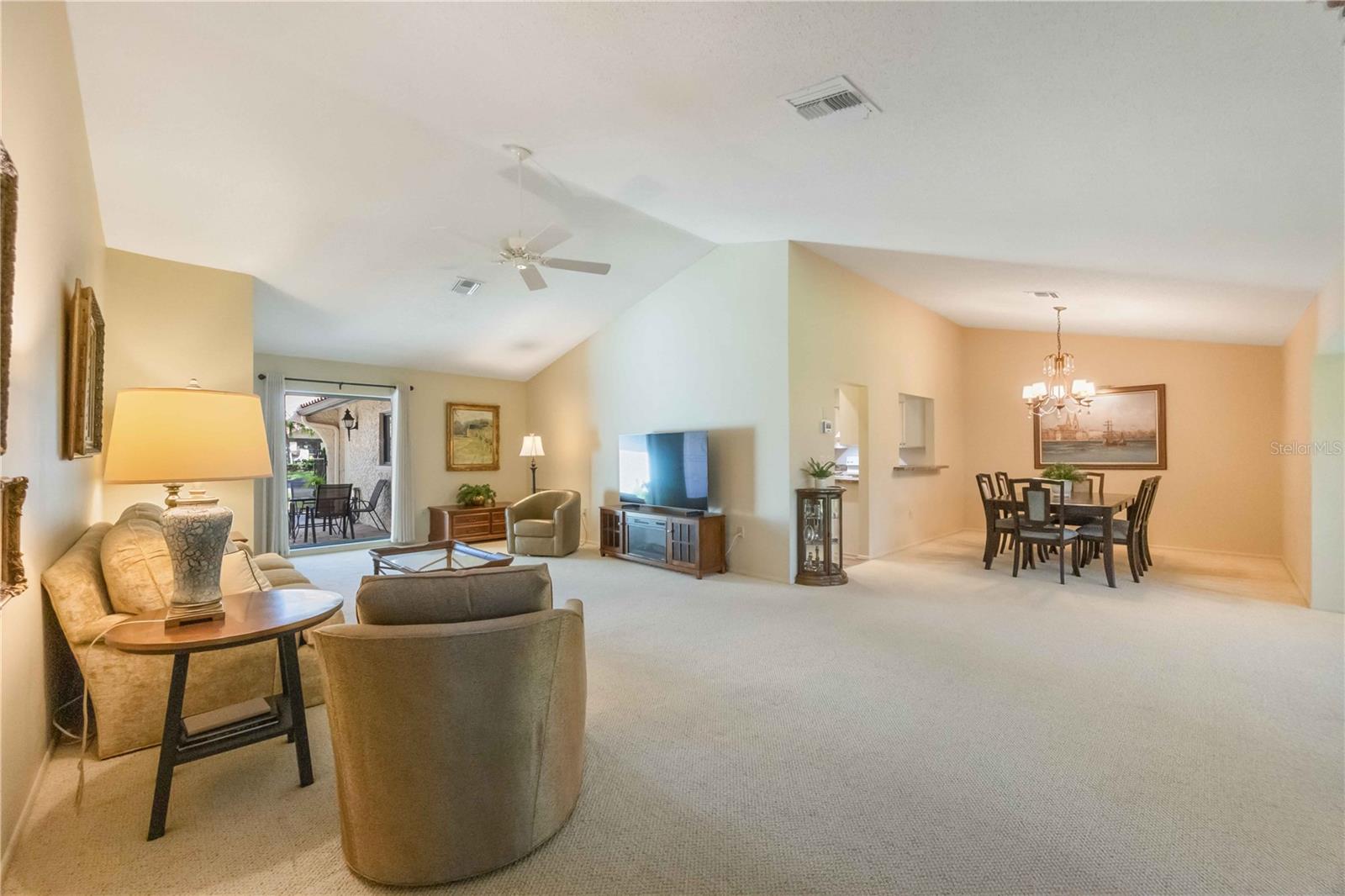 5575 GOLF POINTE DR, SARASOTA, FL, 34243