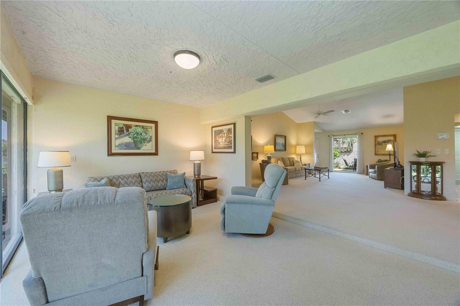 5575 GOLF POINTE DR, SARASOTA, FL, 34243