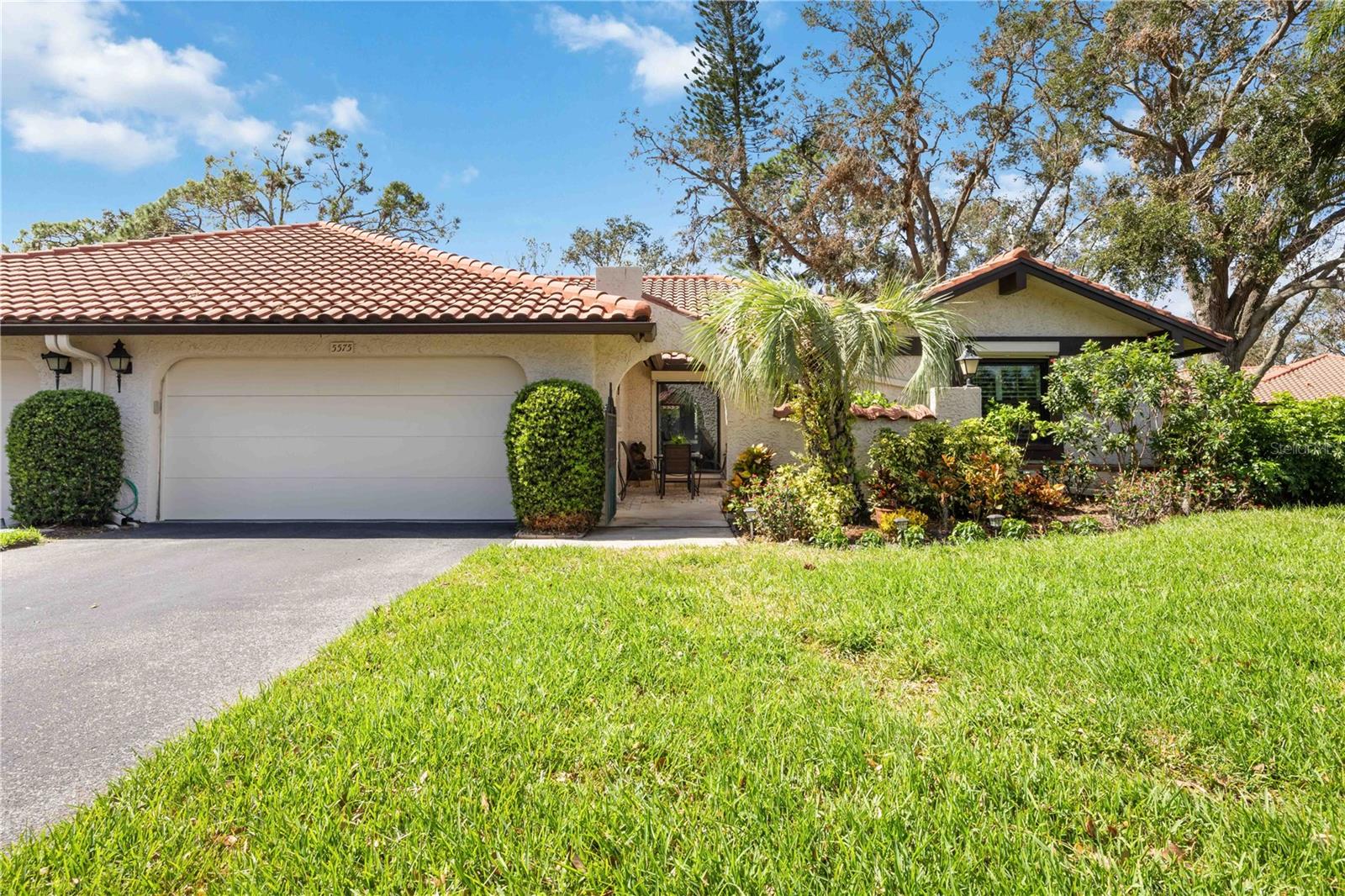 5575 GOLF POINTE DR, SARASOTA, FL, 34243