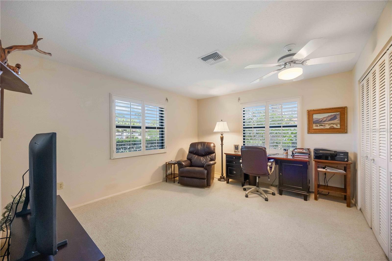5575 GOLF POINTE DR, SARASOTA, FL, 34243
