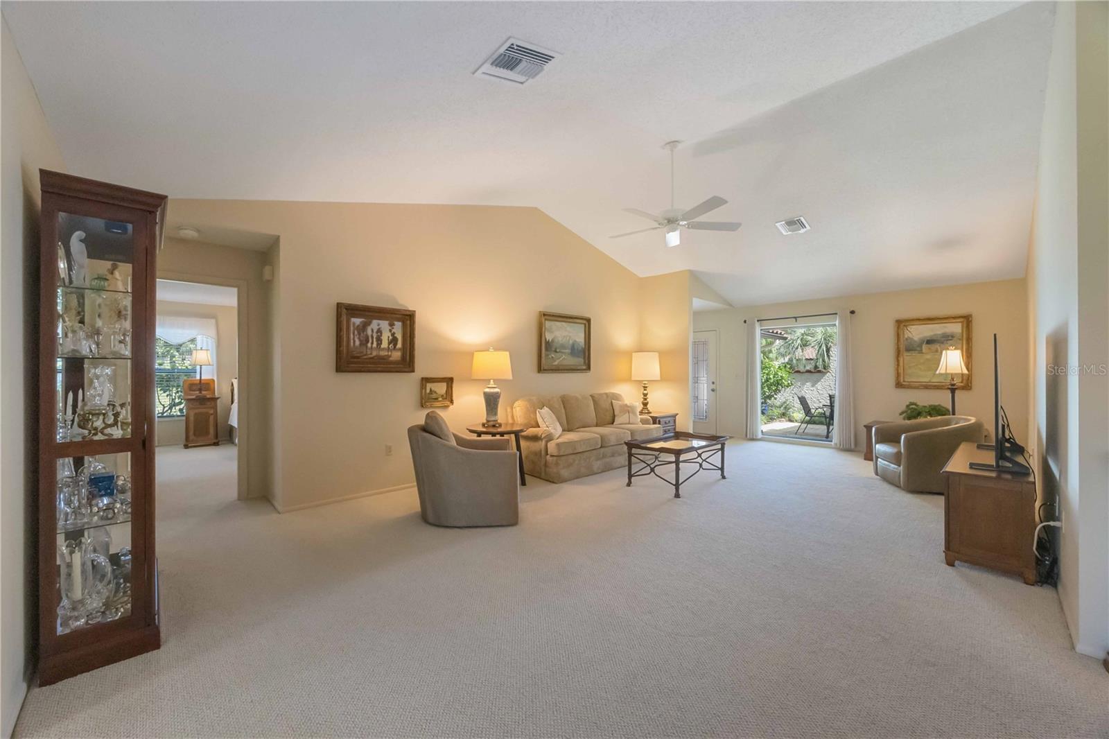 5575 GOLF POINTE DR, SARASOTA, FL, 34243