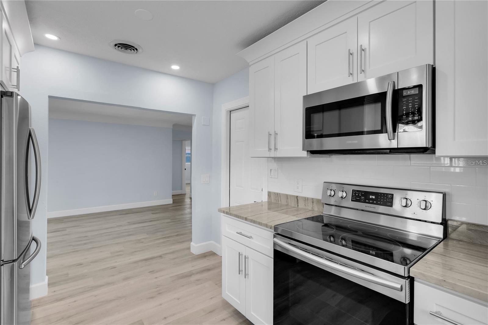 5897 5TH ST S, ST PETERSBURG, FL, 33705
