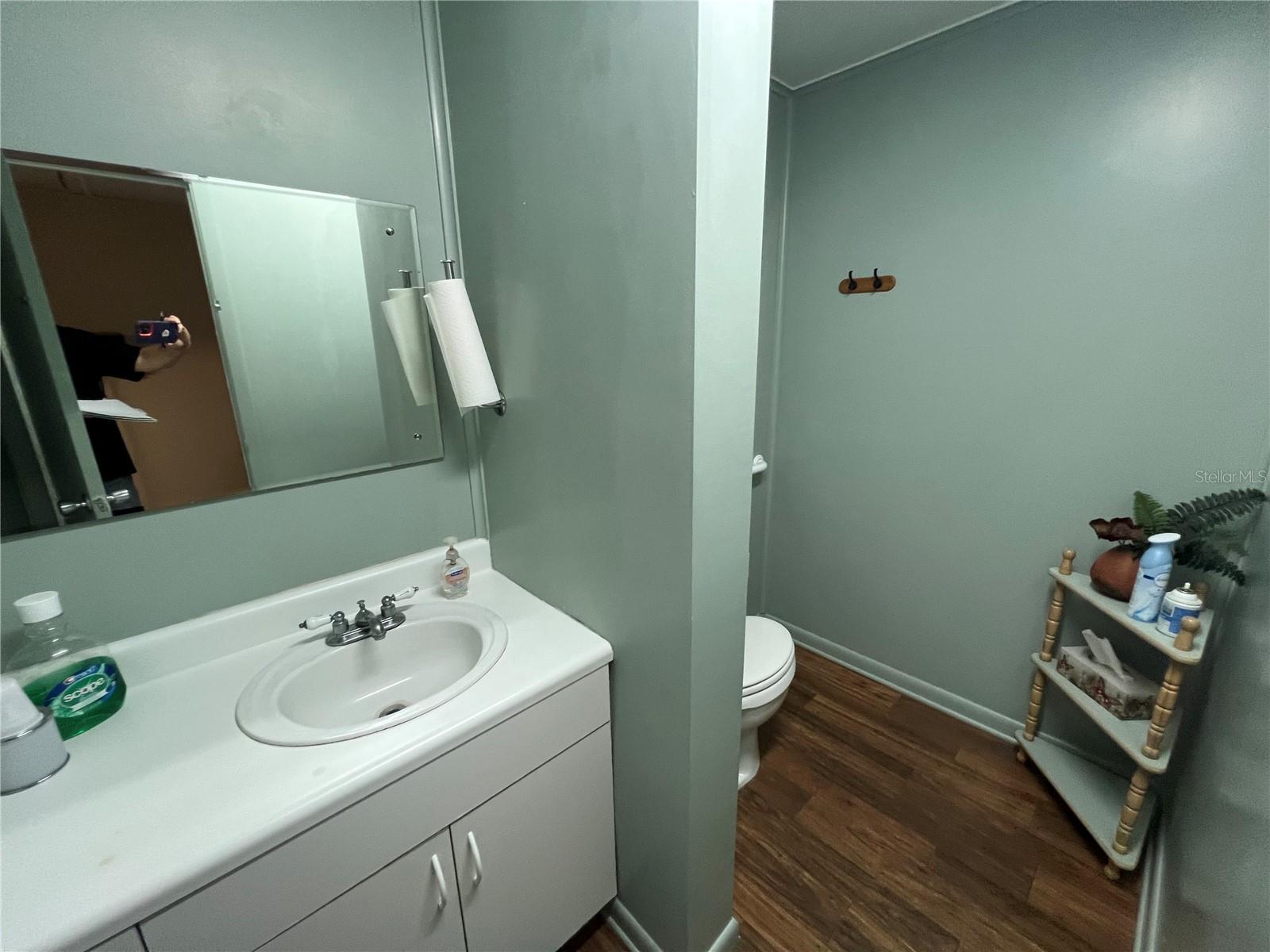 2 SE 1ST ST, CHIEFLAND, FL, 32626