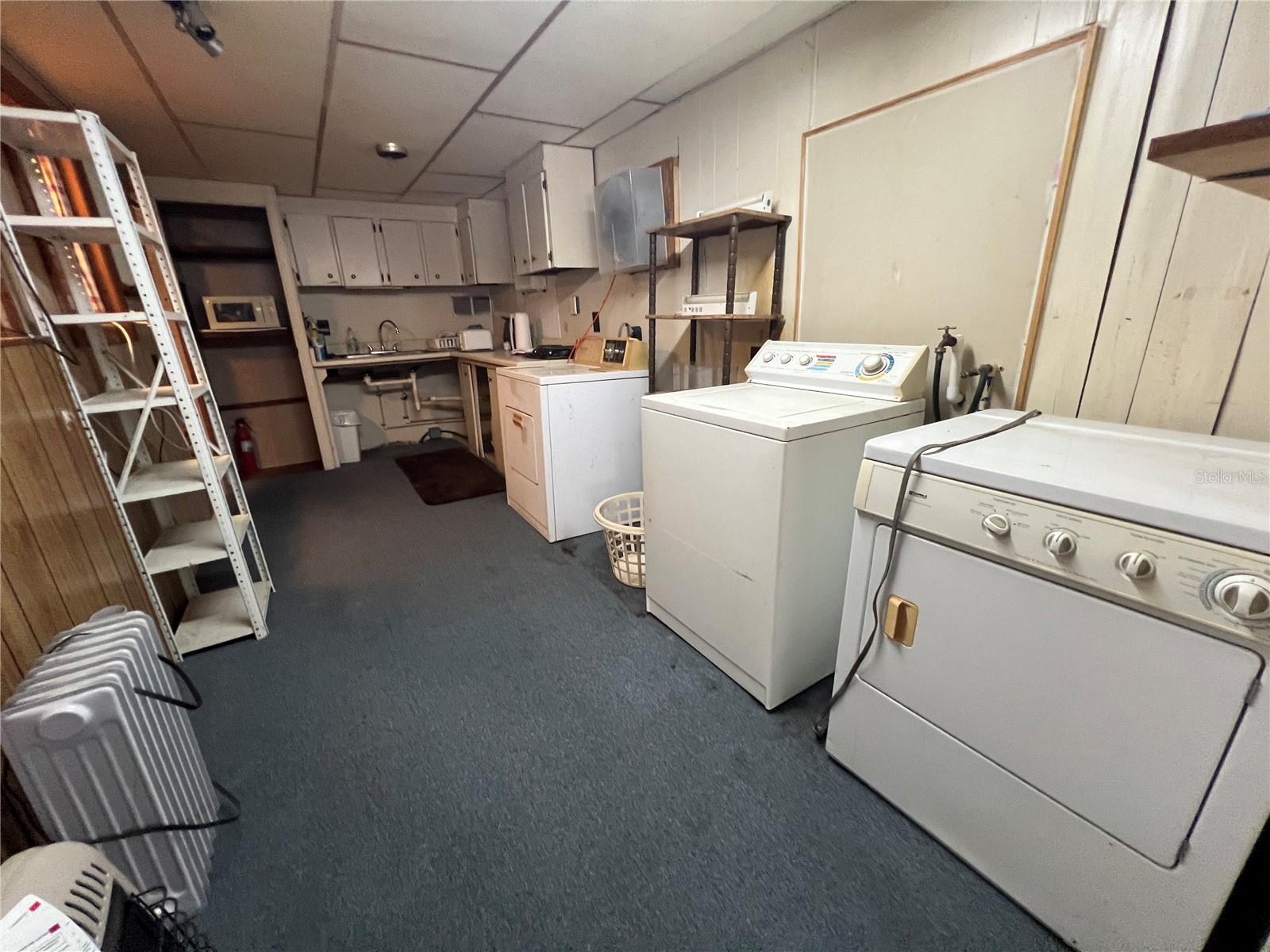 2 SE 1ST ST, CHIEFLAND, FL, 32626