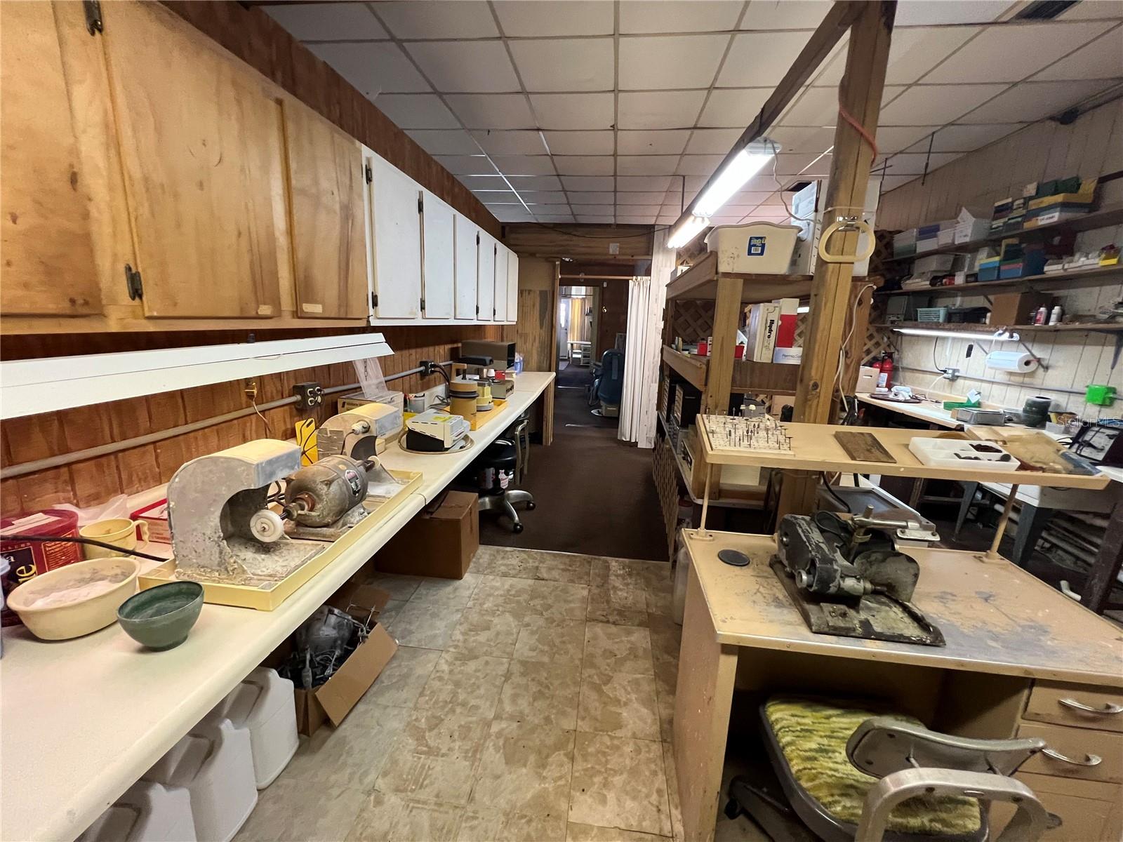 2 SE 1ST ST, CHIEFLAND, FL, 32626