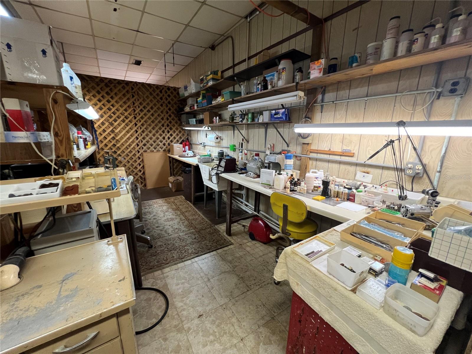 2 SE 1ST ST, CHIEFLAND, FL, 32626