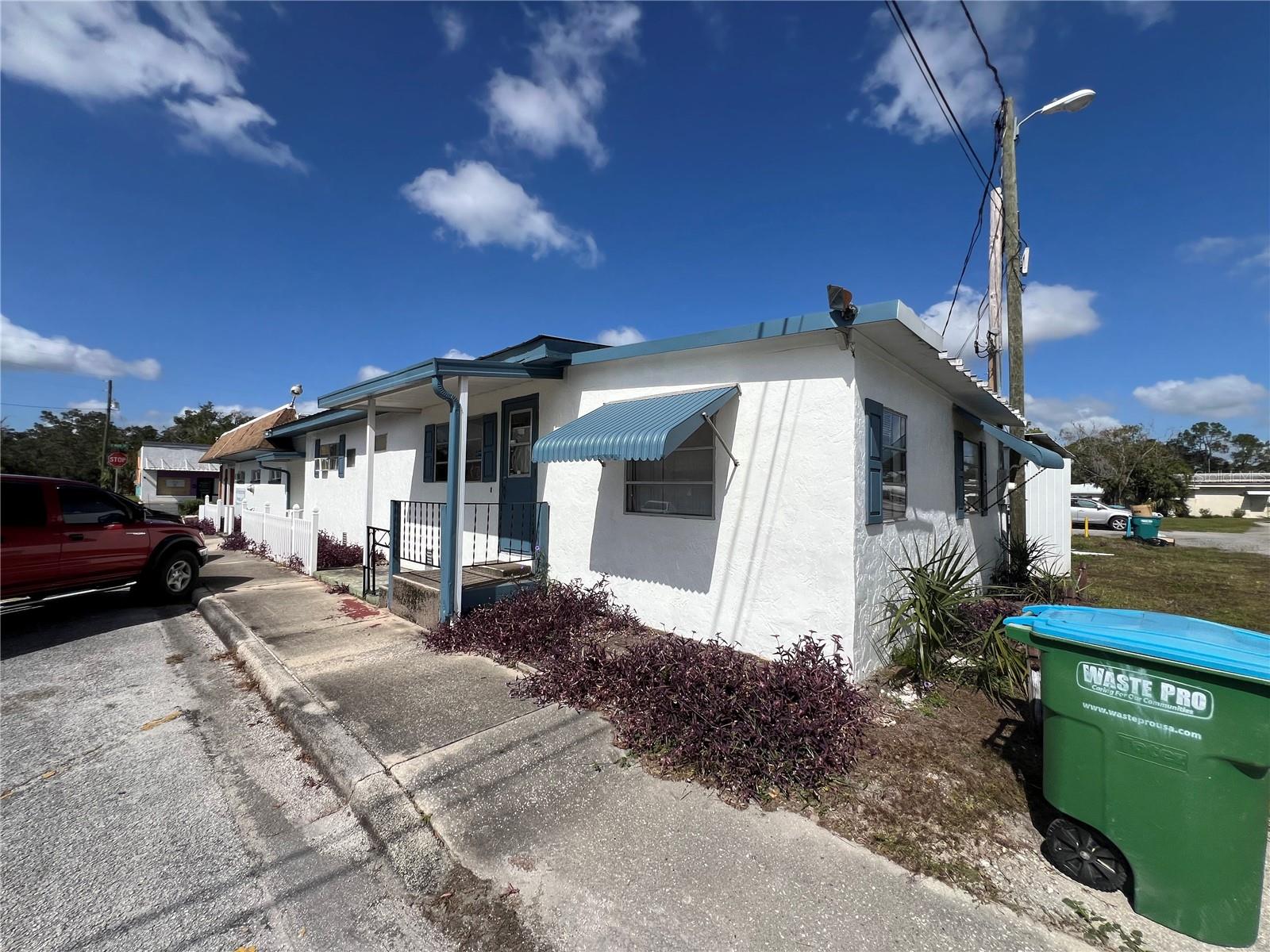 2 SE 1ST ST, CHIEFLAND, FL, 32626