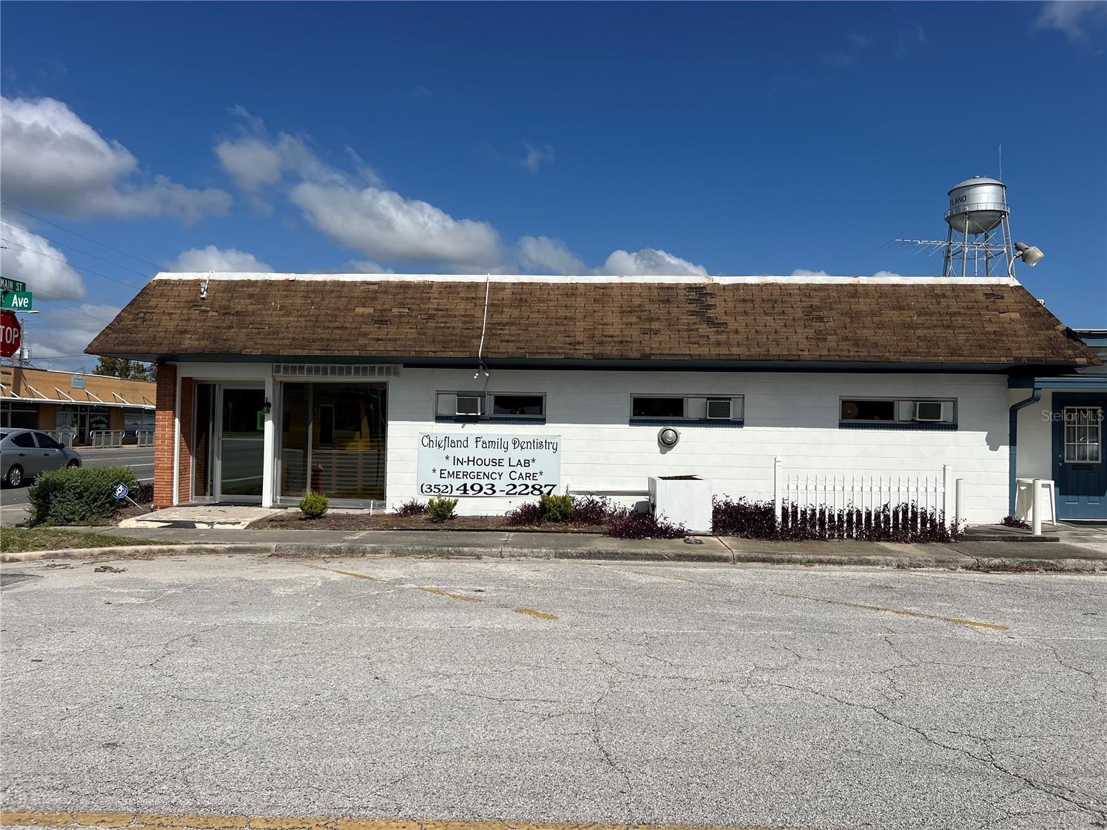 2 SE 1ST ST, CHIEFLAND, FL, 32626