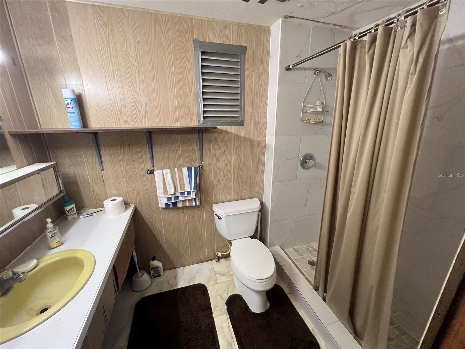 2 SE 1ST ST, CHIEFLAND, FL, 32626