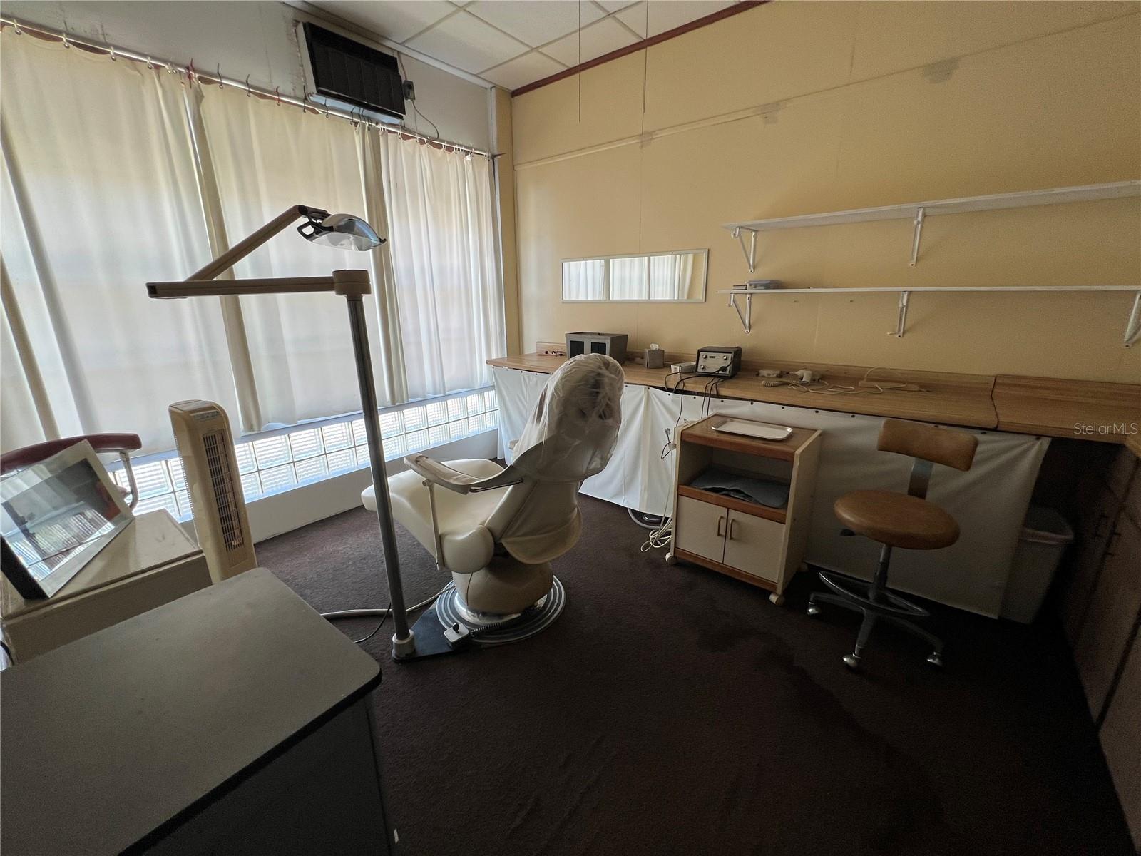 2 SE 1ST ST, CHIEFLAND, FL, 32626