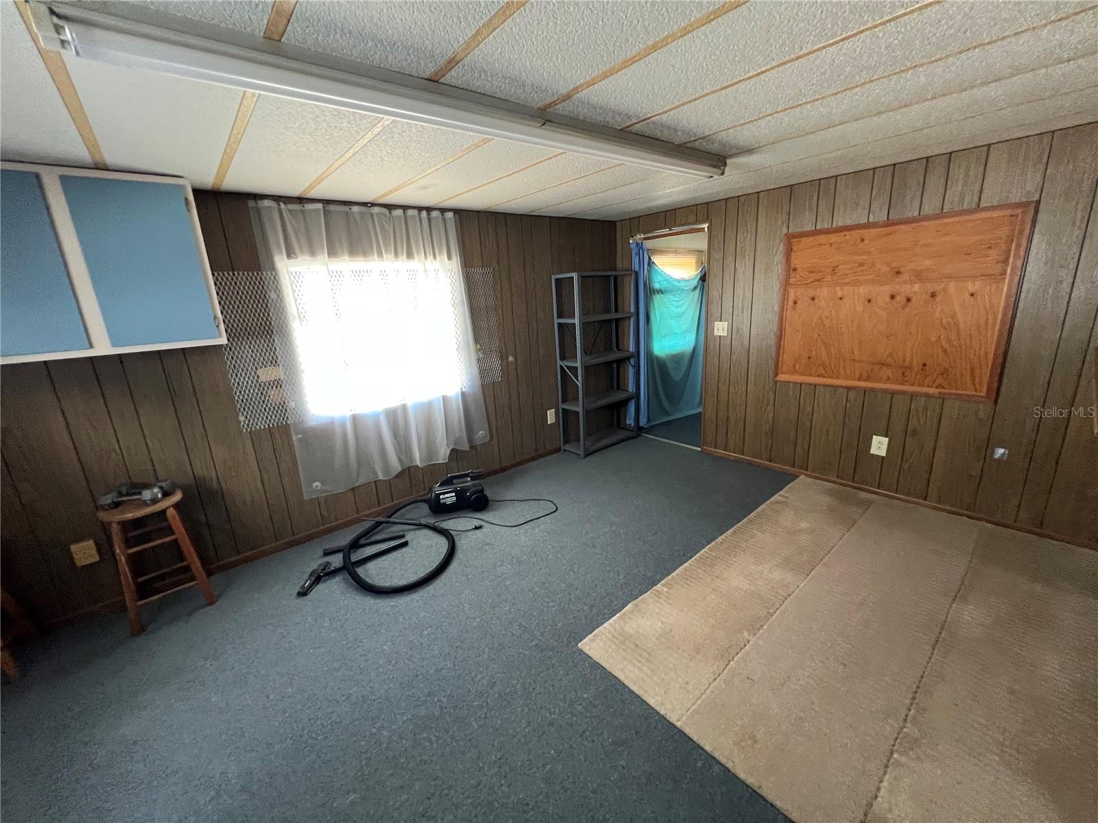 2 SE 1ST ST, CHIEFLAND, FL, 32626