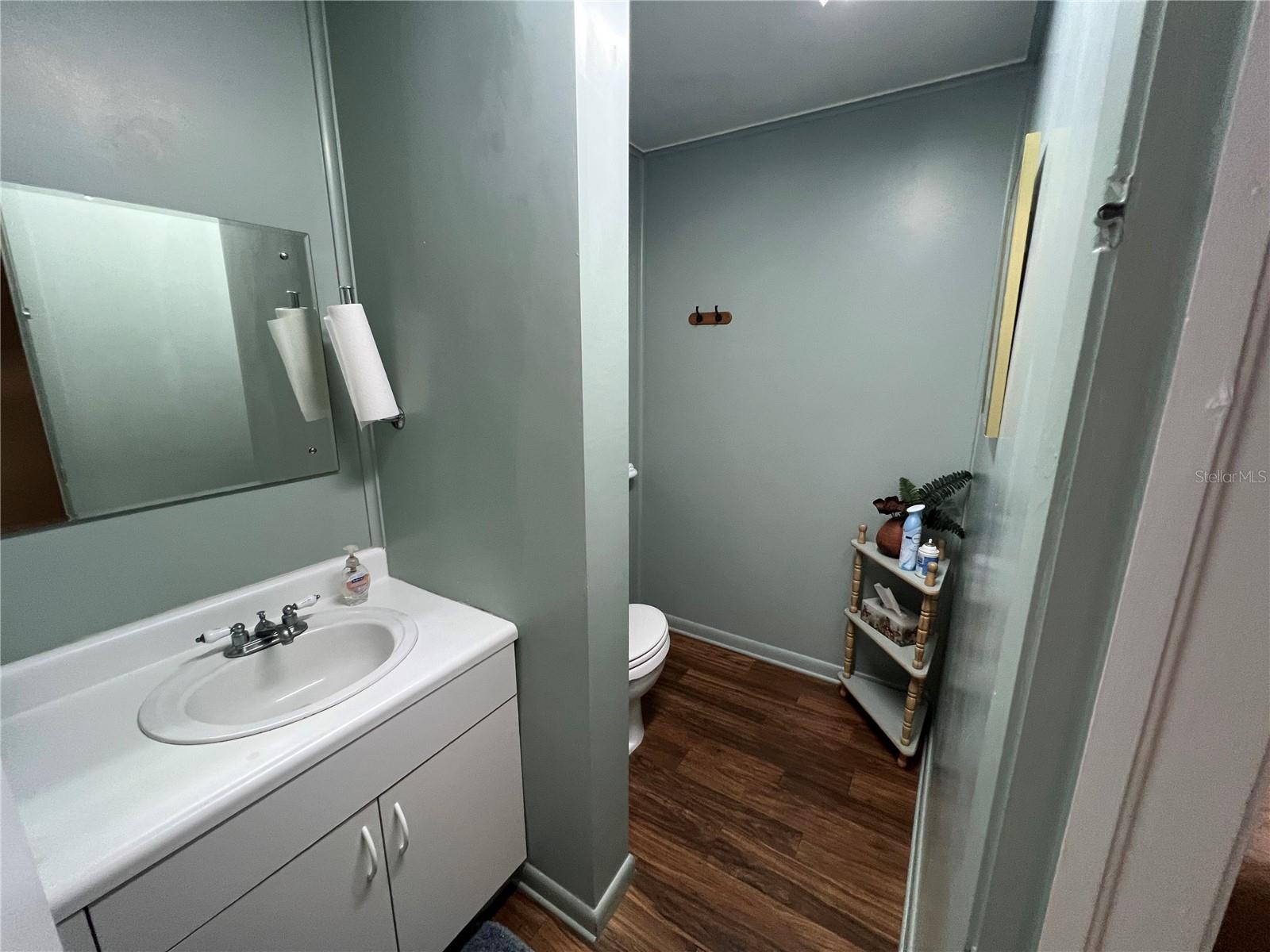 2 SE 1ST ST, CHIEFLAND, FL, 32626