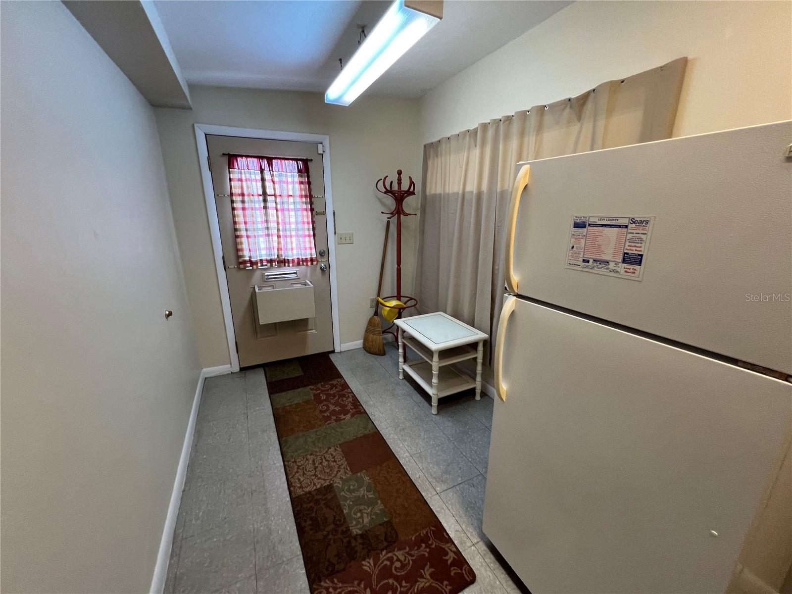 2 SE 1ST ST, CHIEFLAND, FL, 32626