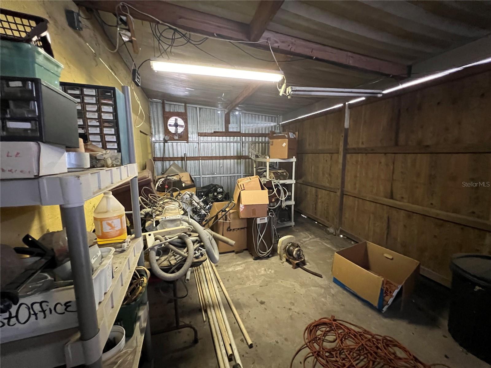 2 SE 1ST ST, CHIEFLAND, FL, 32626