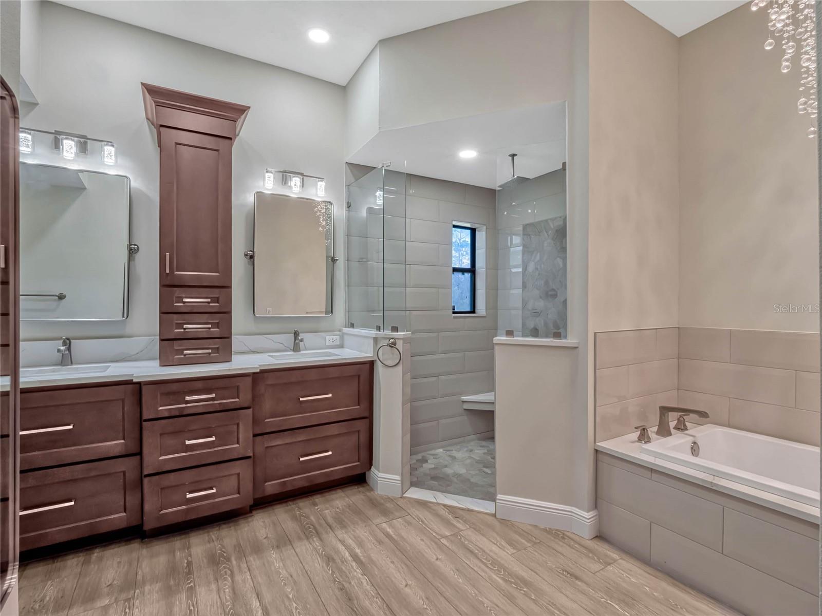 335 WOODRIDGE DR, GENEVA, FL, 32732