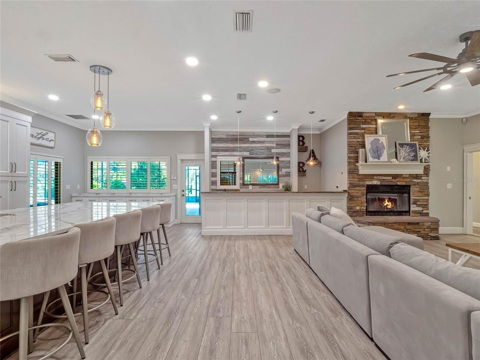 335 WOODRIDGE DR, GENEVA, FL, 32732