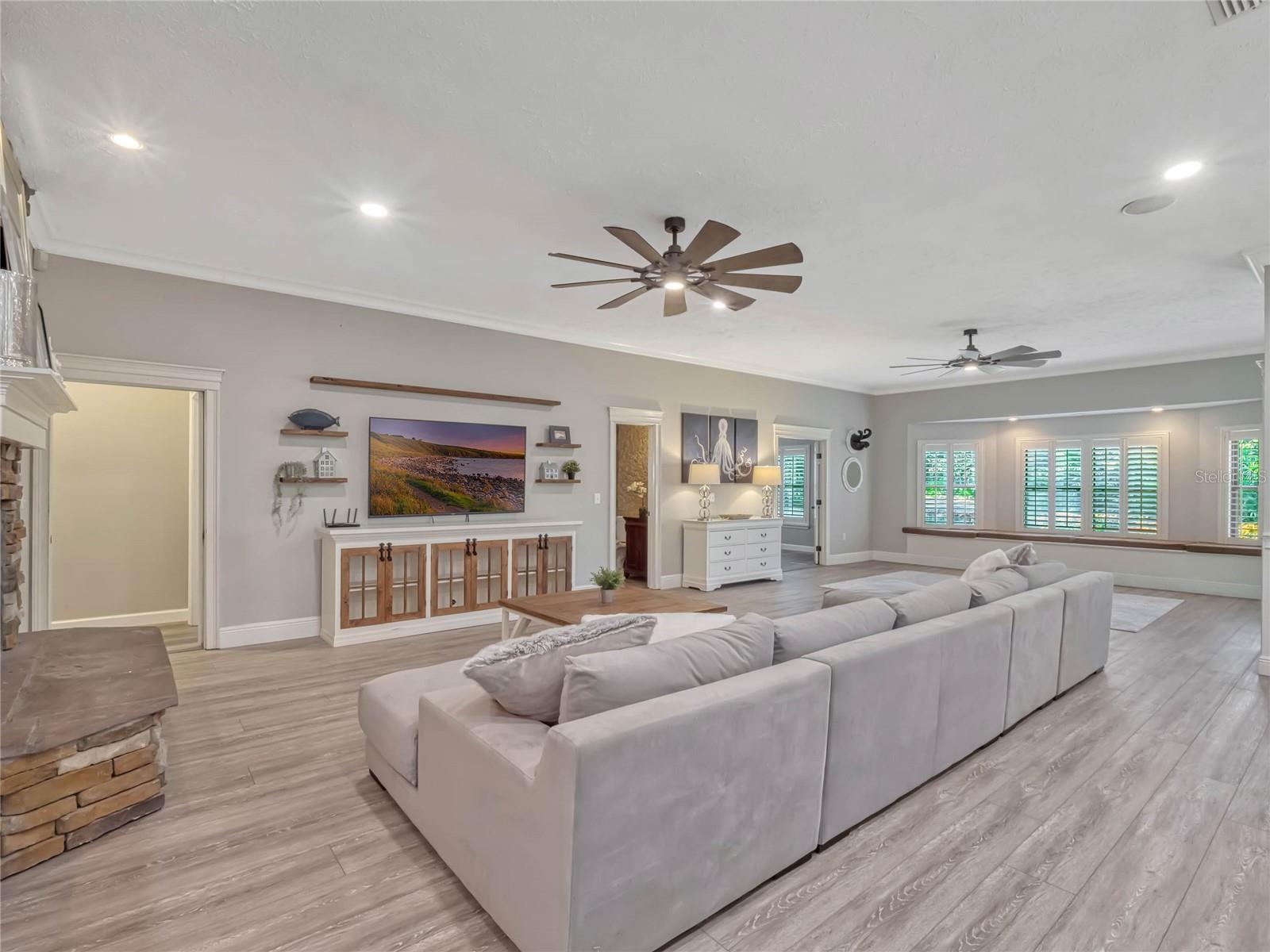 335 WOODRIDGE DR, GENEVA, FL, 32732