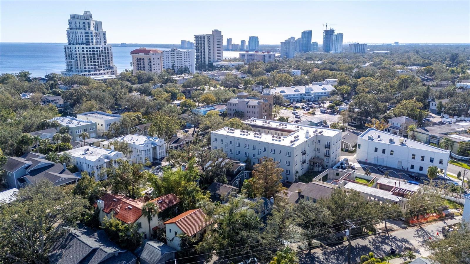 2110 W SOUTHVIEW AVE, TAMPA, FL, 33606