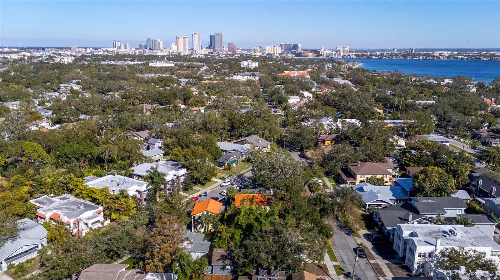 2110 W SOUTHVIEW AVE, TAMPA, FL, 33606