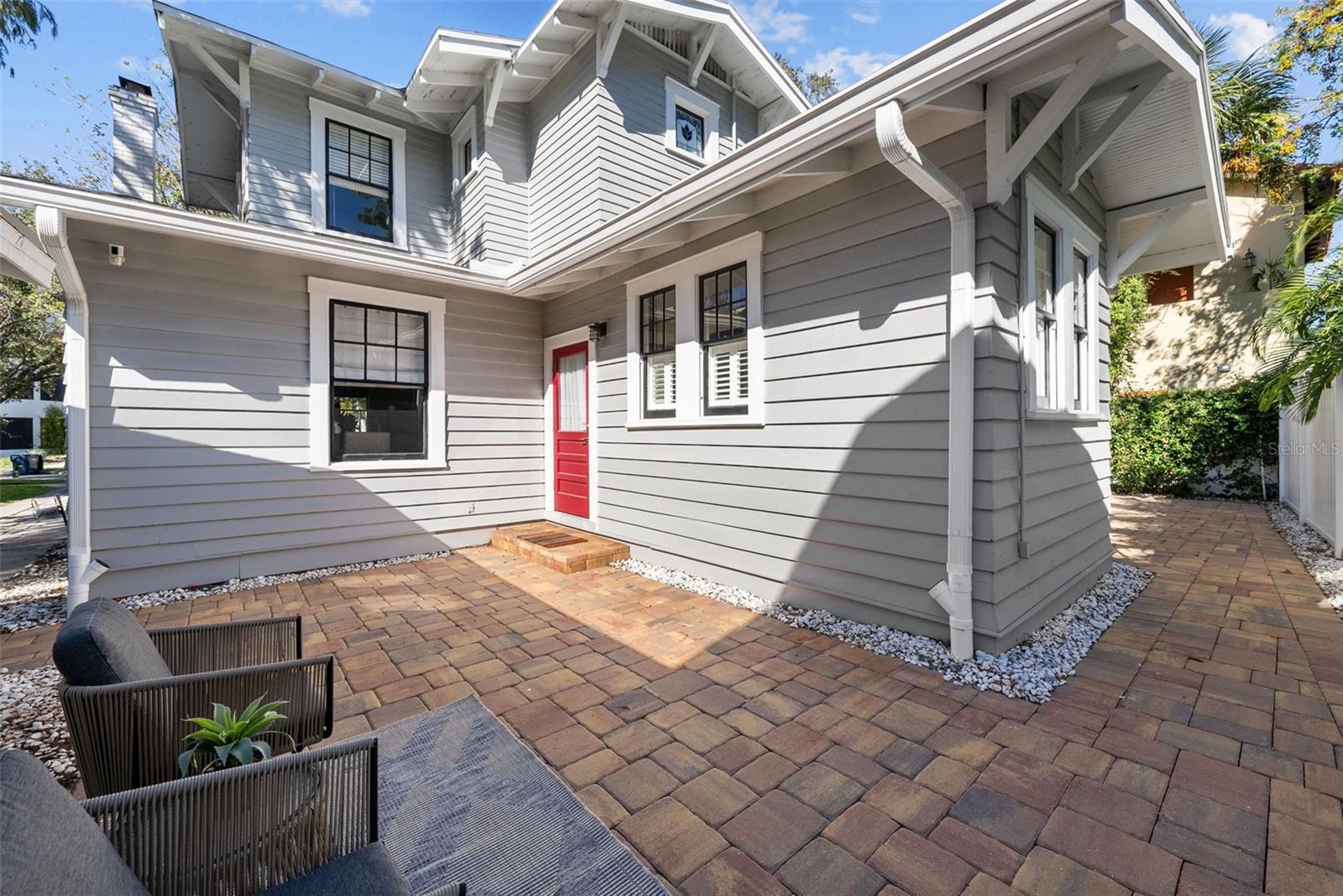 2110 W SOUTHVIEW AVE, TAMPA, FL, 33606
