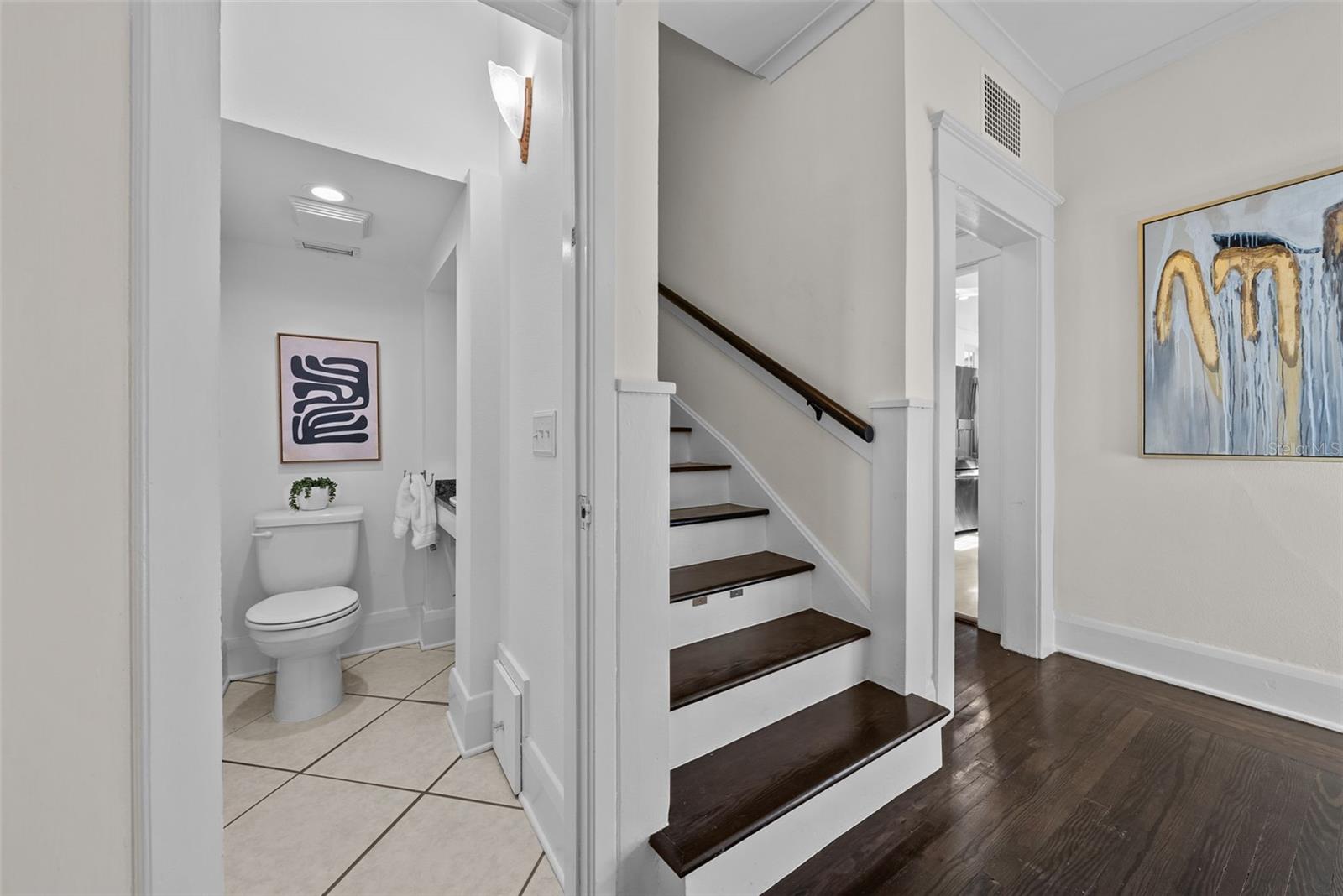 2110 W SOUTHVIEW AVE, TAMPA, FL, 33606