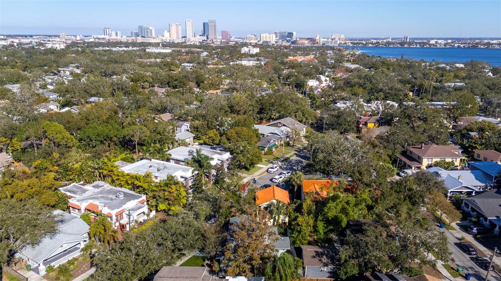 2110 W SOUTHVIEW AVE, TAMPA, FL, 33606