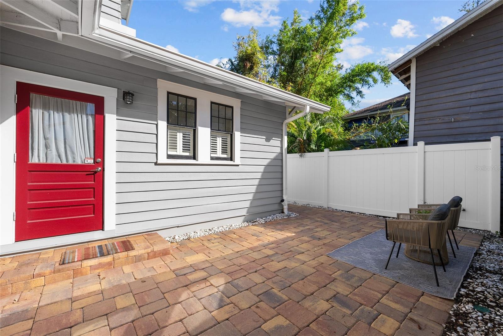 2110 W SOUTHVIEW AVE, TAMPA, FL, 33606