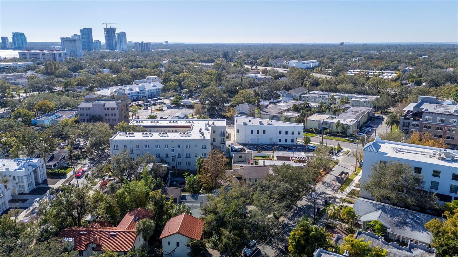 2110 W SOUTHVIEW AVE, TAMPA, FL, 33606