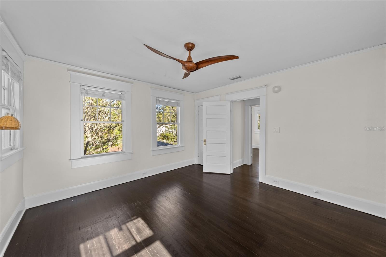 2110 W SOUTHVIEW AVE, TAMPA, FL, 33606
