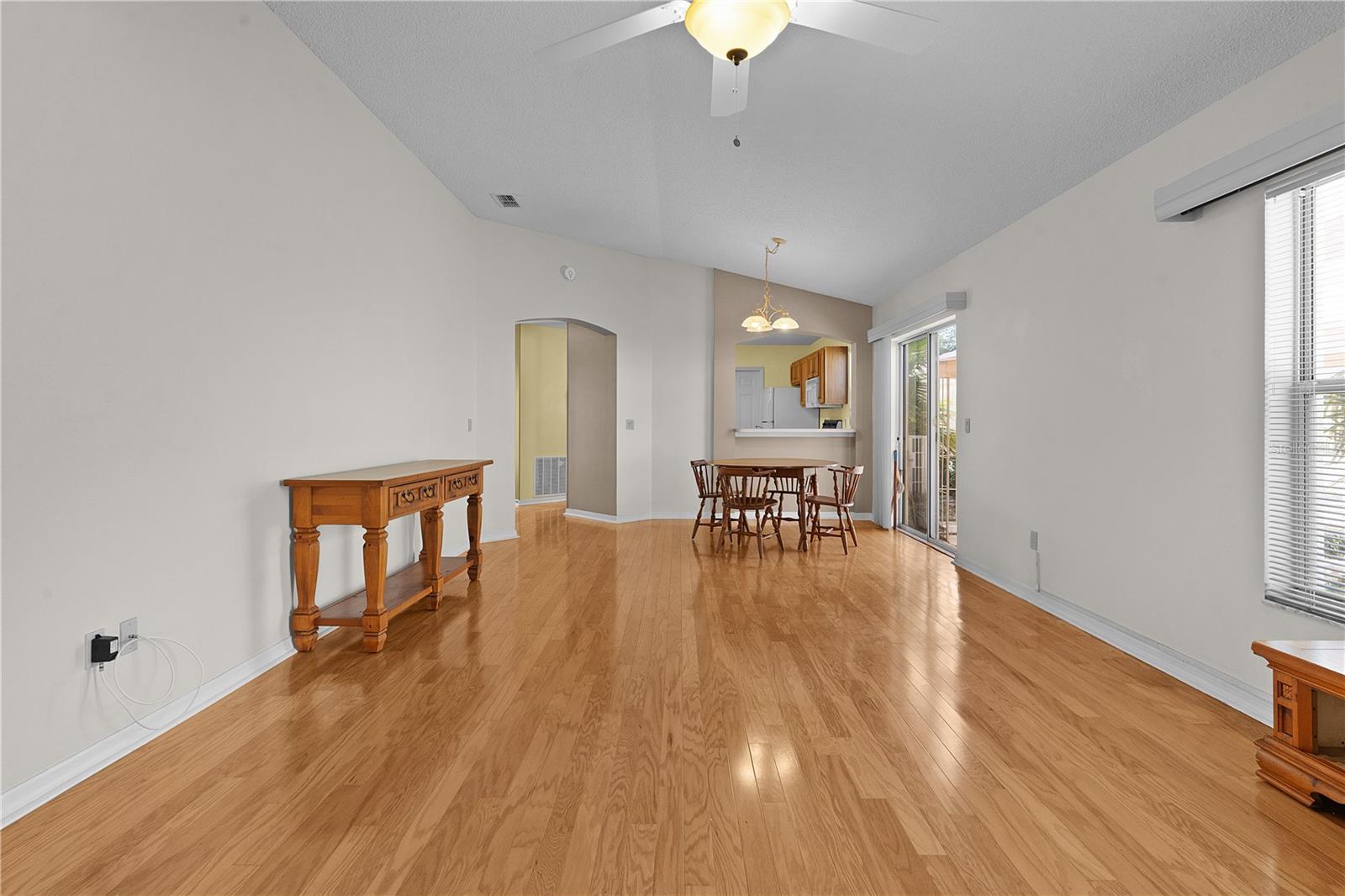 1442 ALMANZA DR, THE VILLAGES, FL, 32159