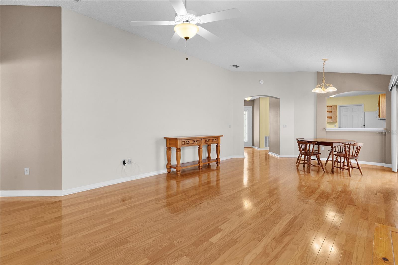 1442 ALMANZA DR, THE VILLAGES, FL, 32159