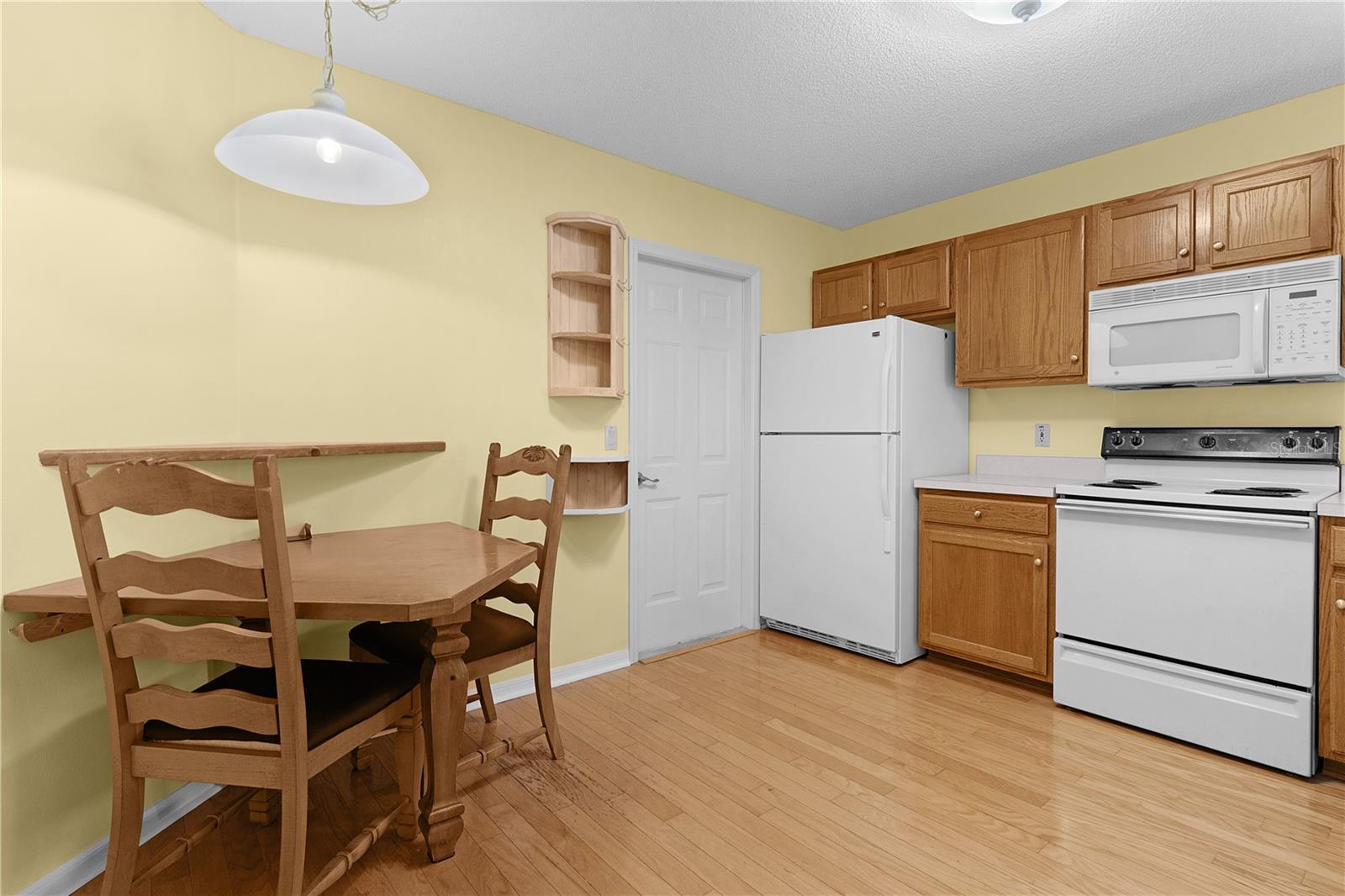 1442 ALMANZA DR, THE VILLAGES, FL, 32159