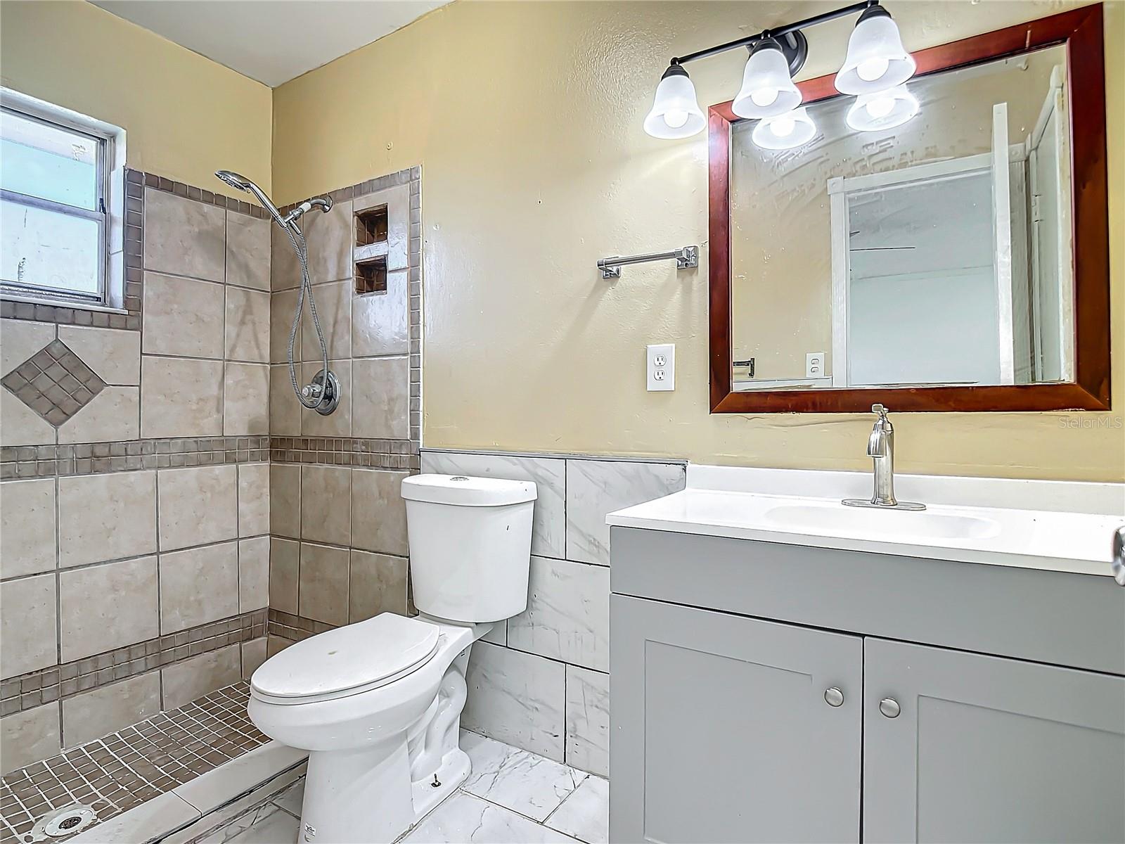 1140 DOLPHIN DR, ROCKLEDGE, FL, 32955