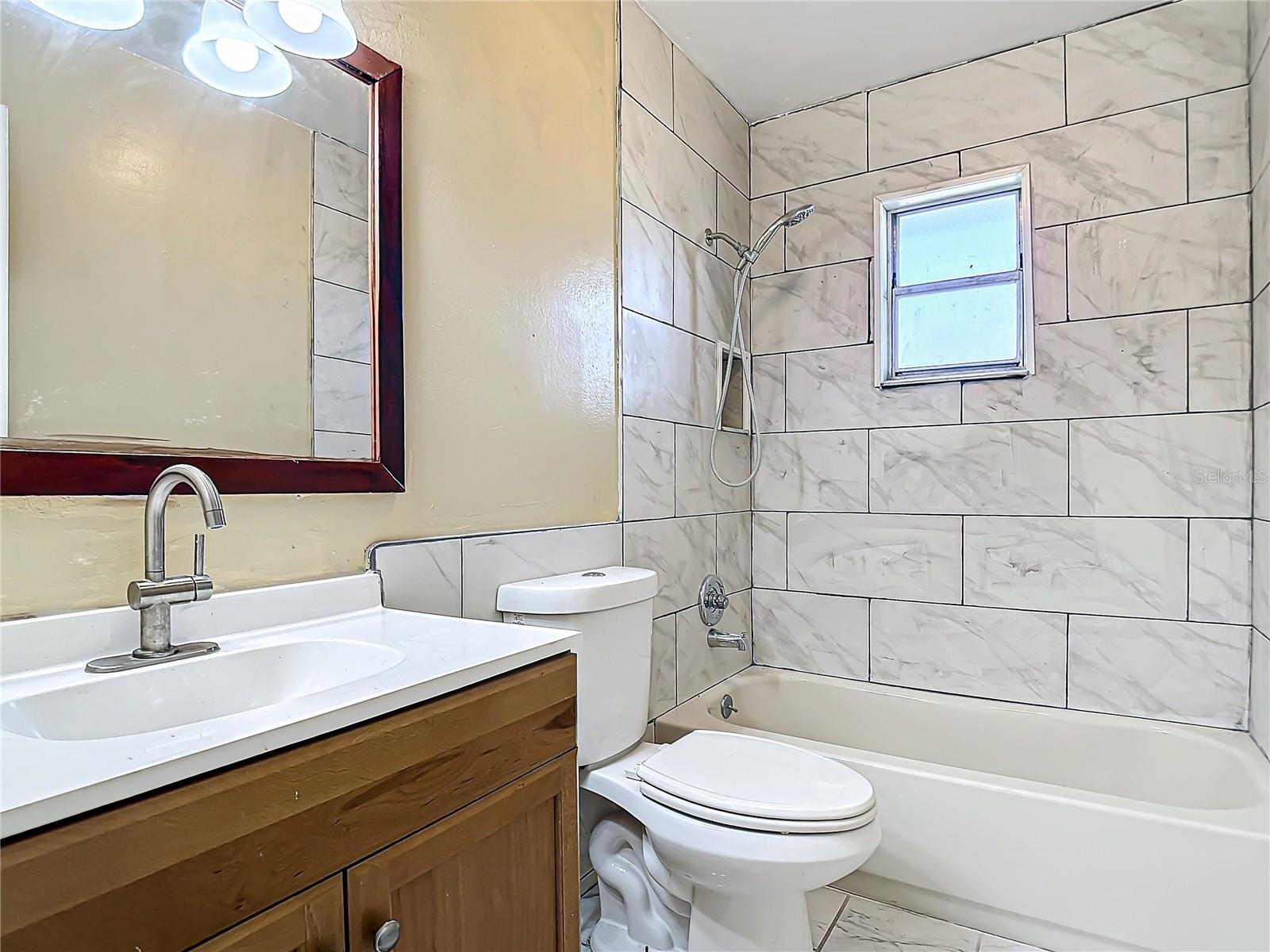 1140 DOLPHIN DR, ROCKLEDGE, FL, 32955